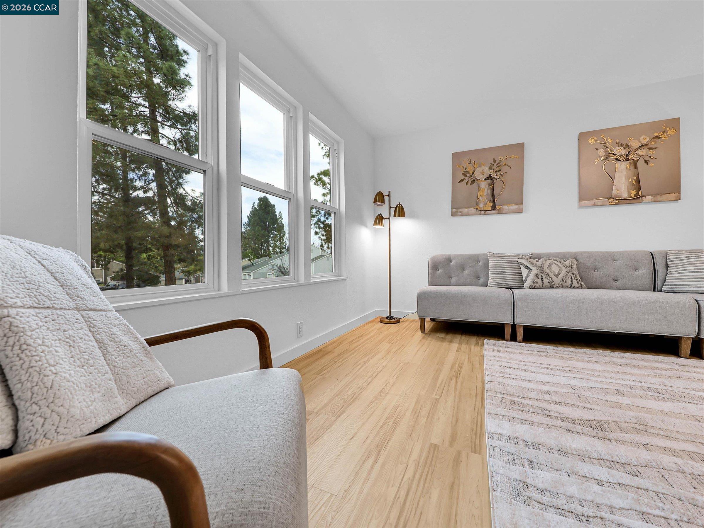 375 Camelback Rd # 23