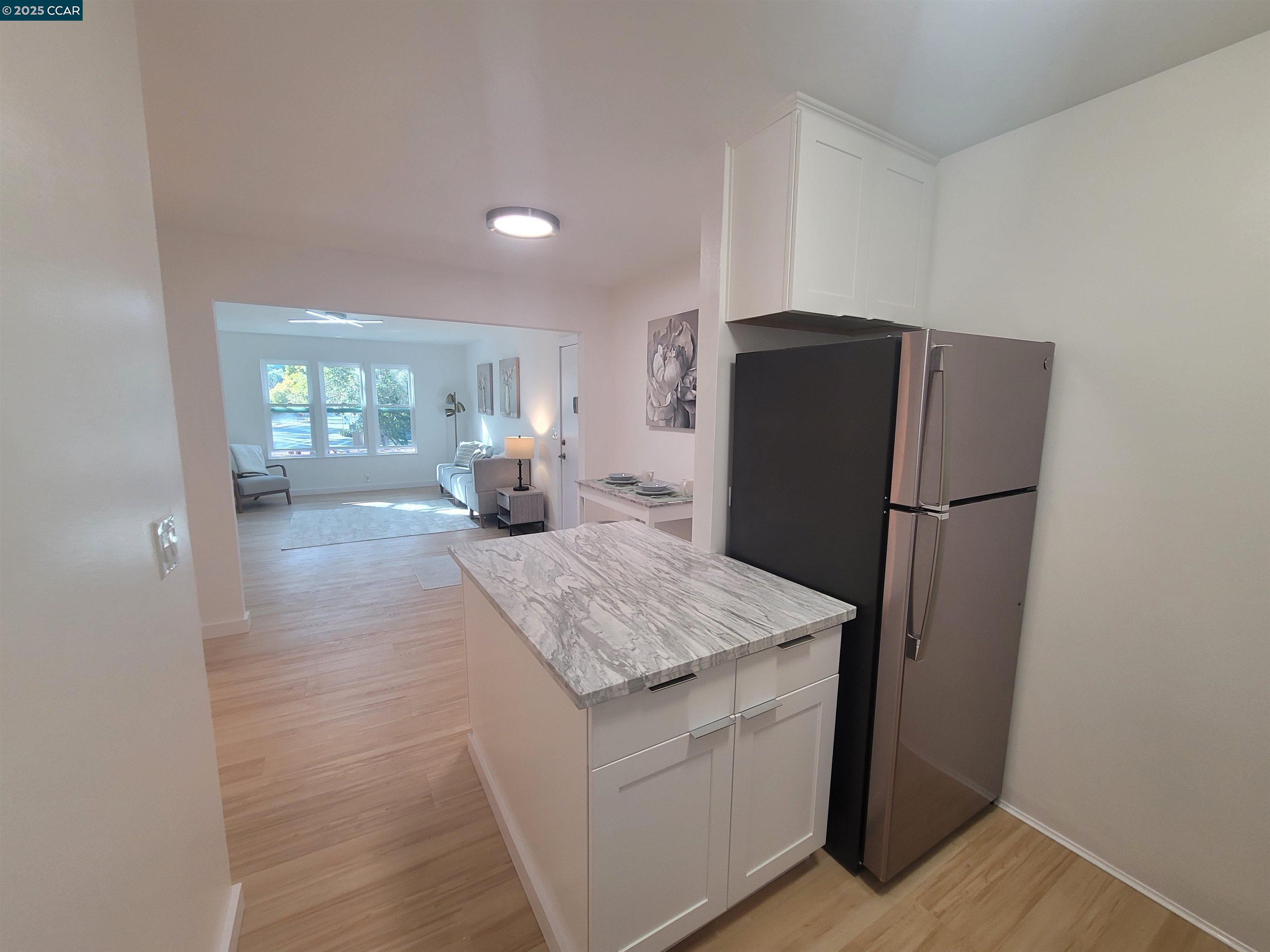 375 Camelback Rd # 23