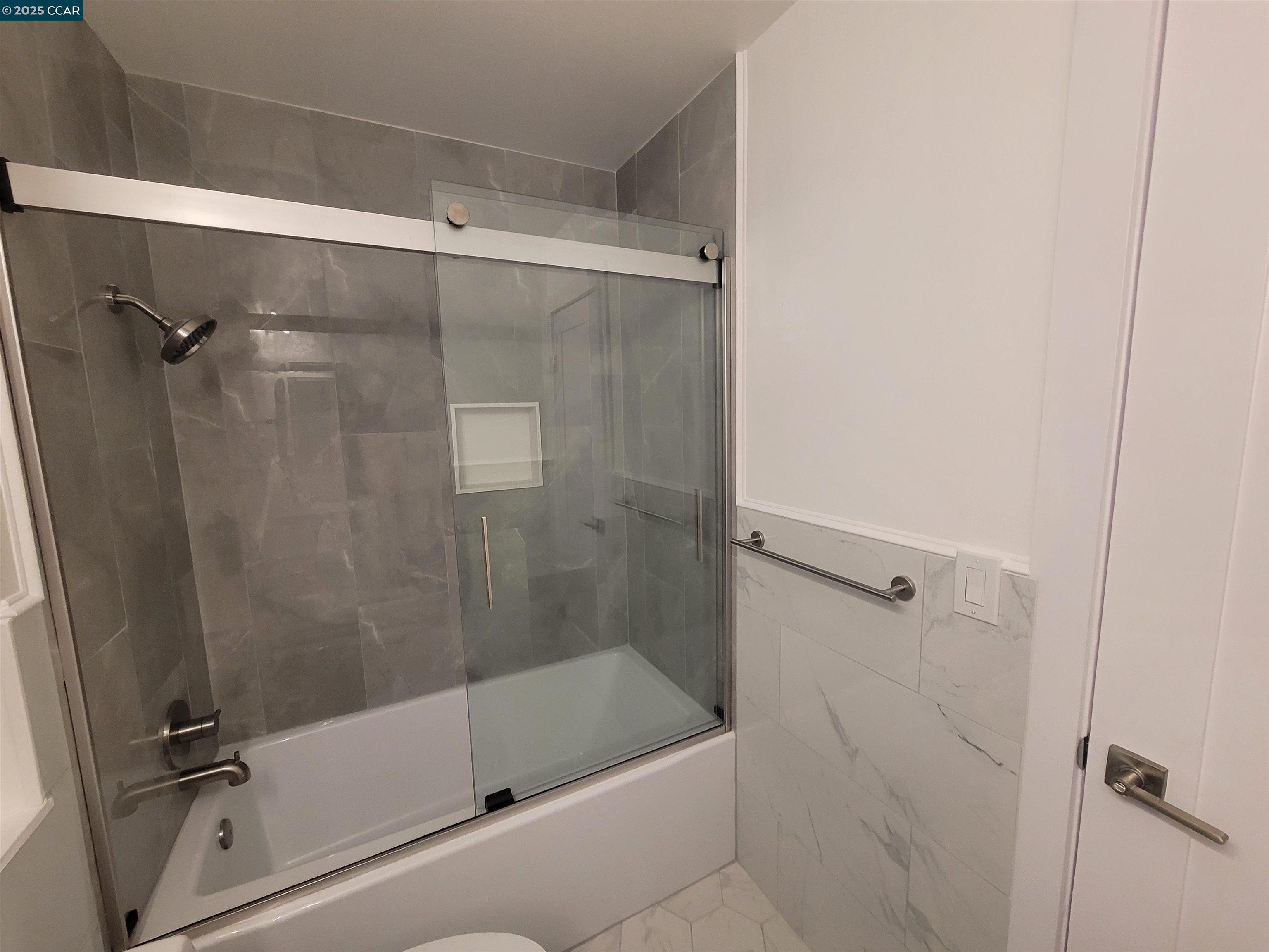 375 Camelback Rd # 23