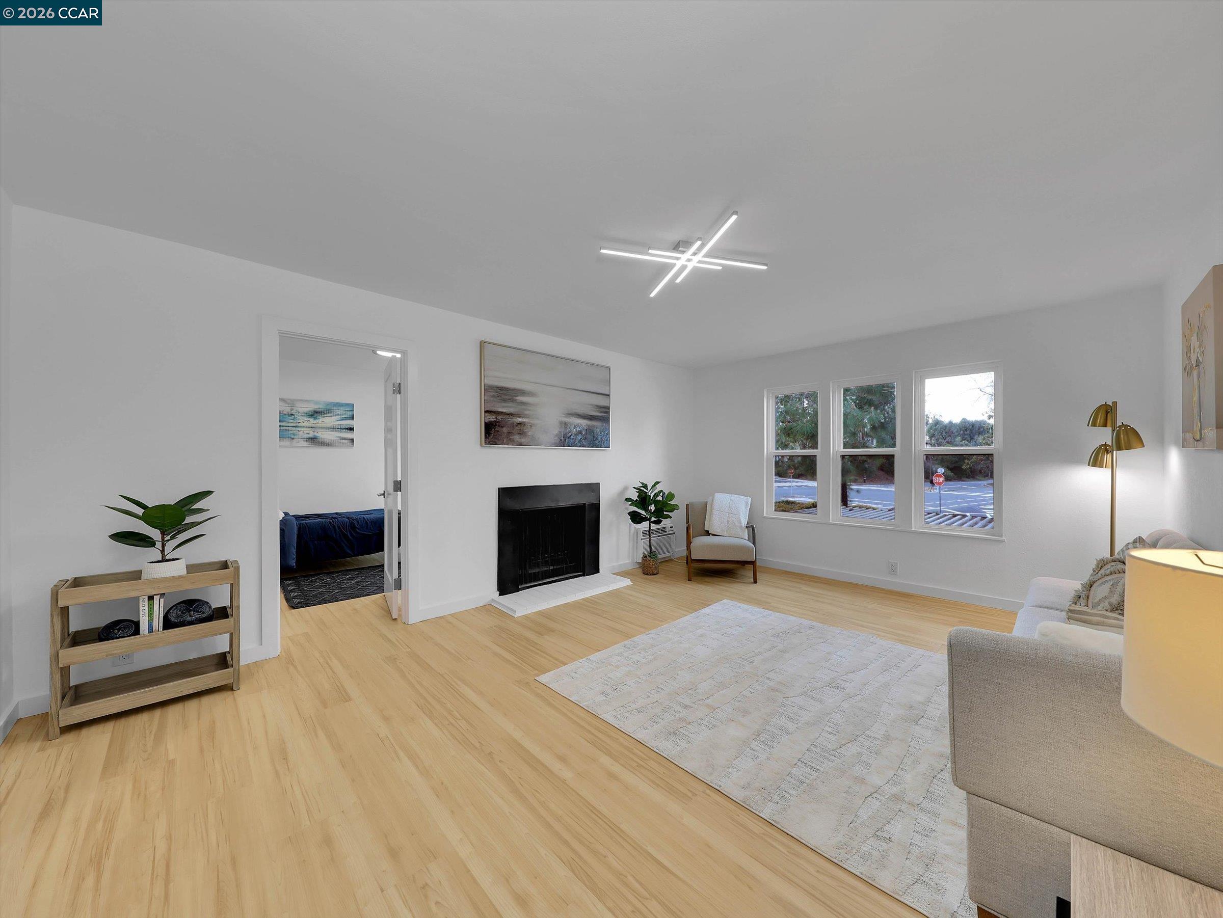 375 Camelback Rd # 23