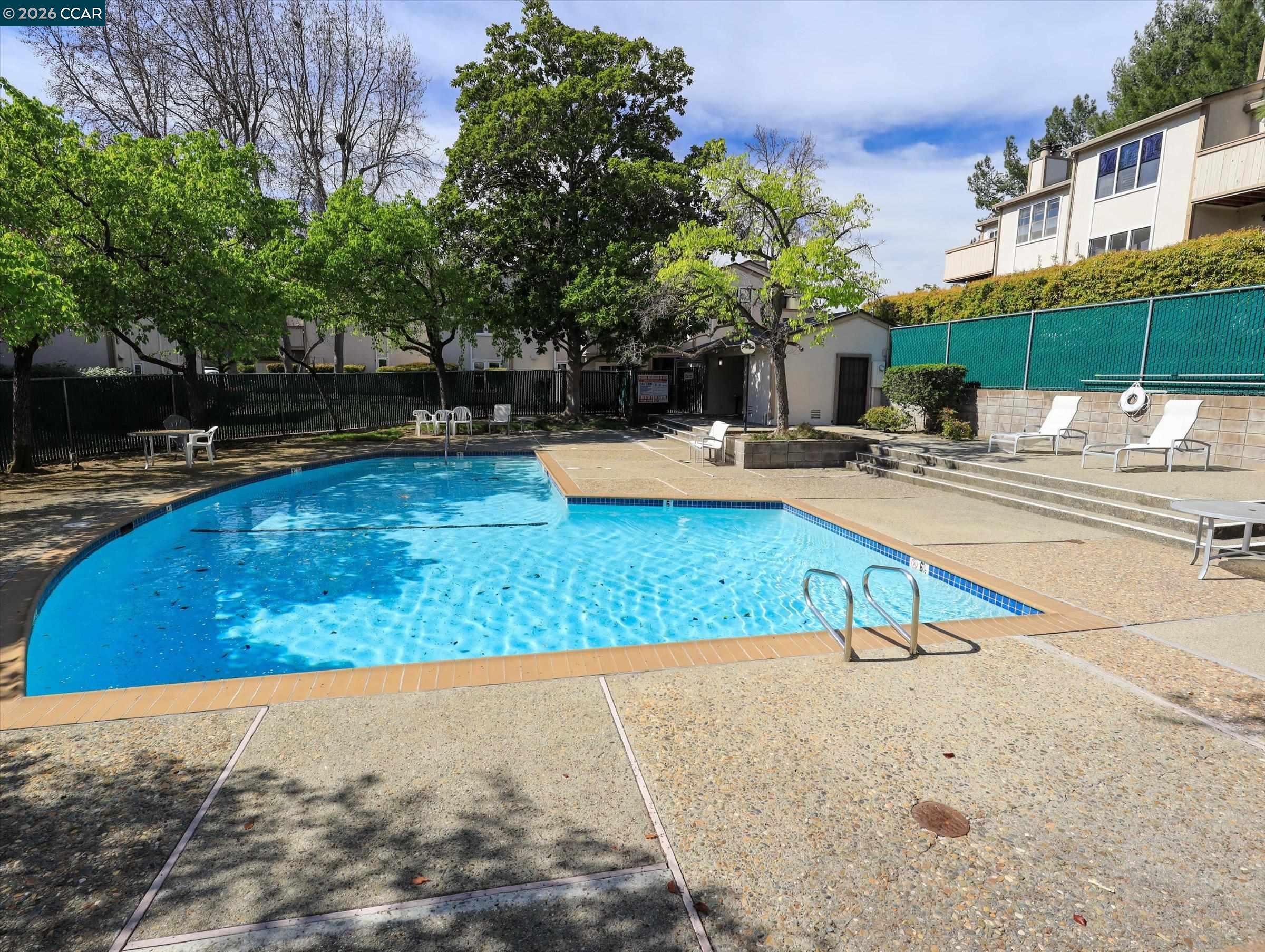 375 Camelback Rd # 23