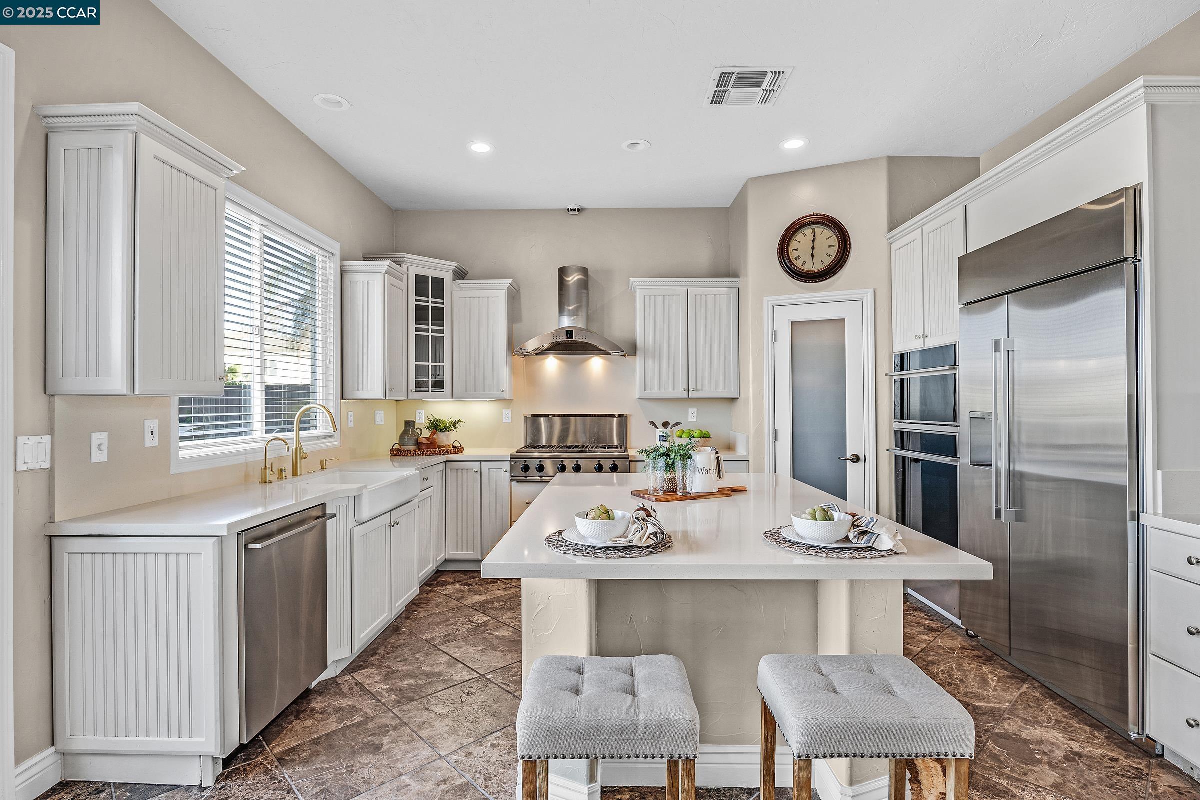 5717 Saint Andrews Dr