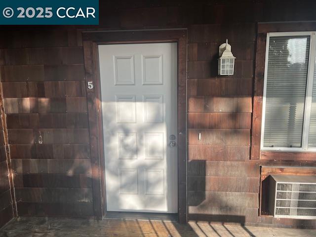 1975 Bonifacio St # 5