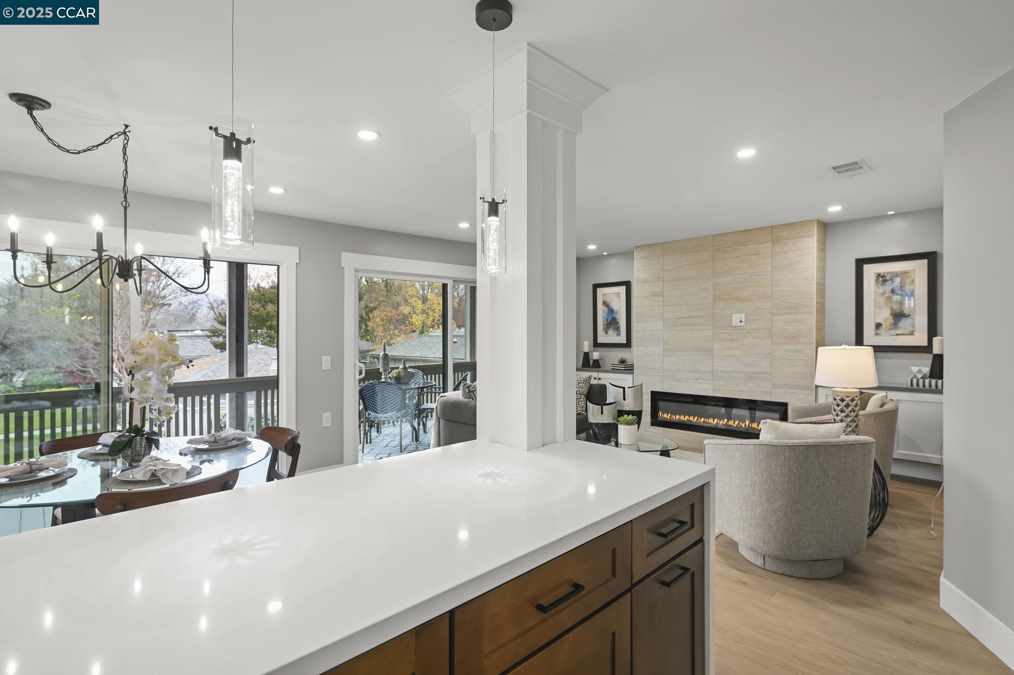 1131 Oakmont Drive # 6