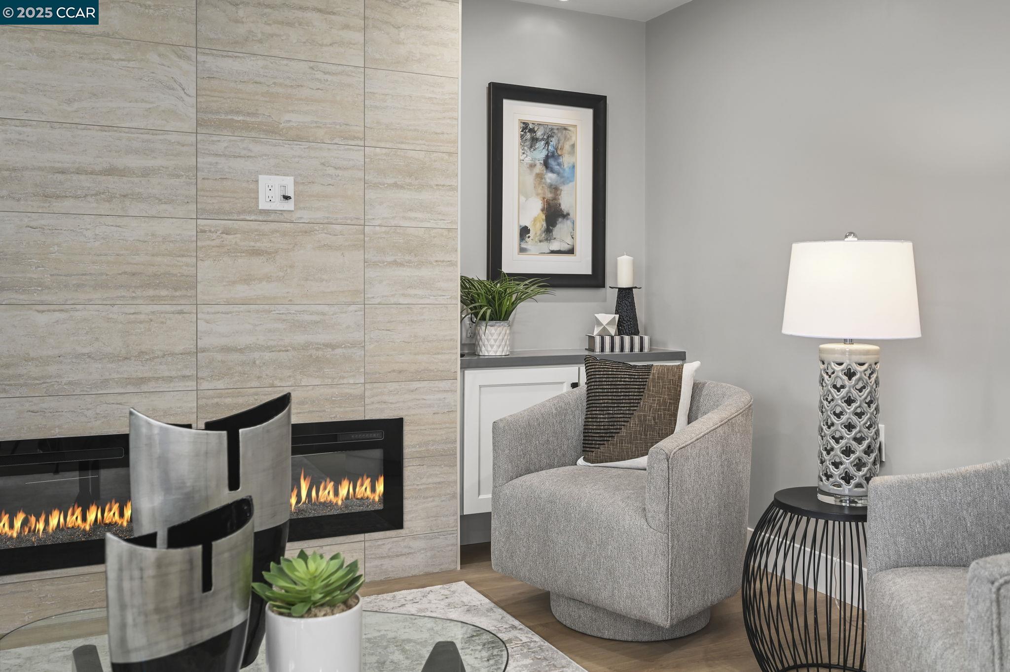 1131 Oakmont Drive # 6