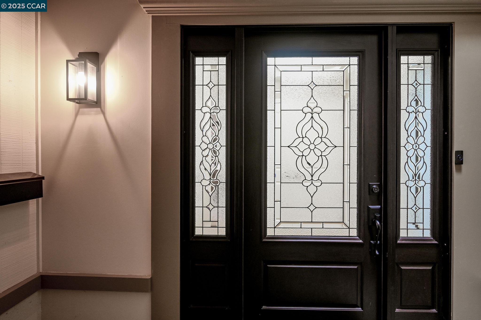 1131 Oakmont Drive # 6