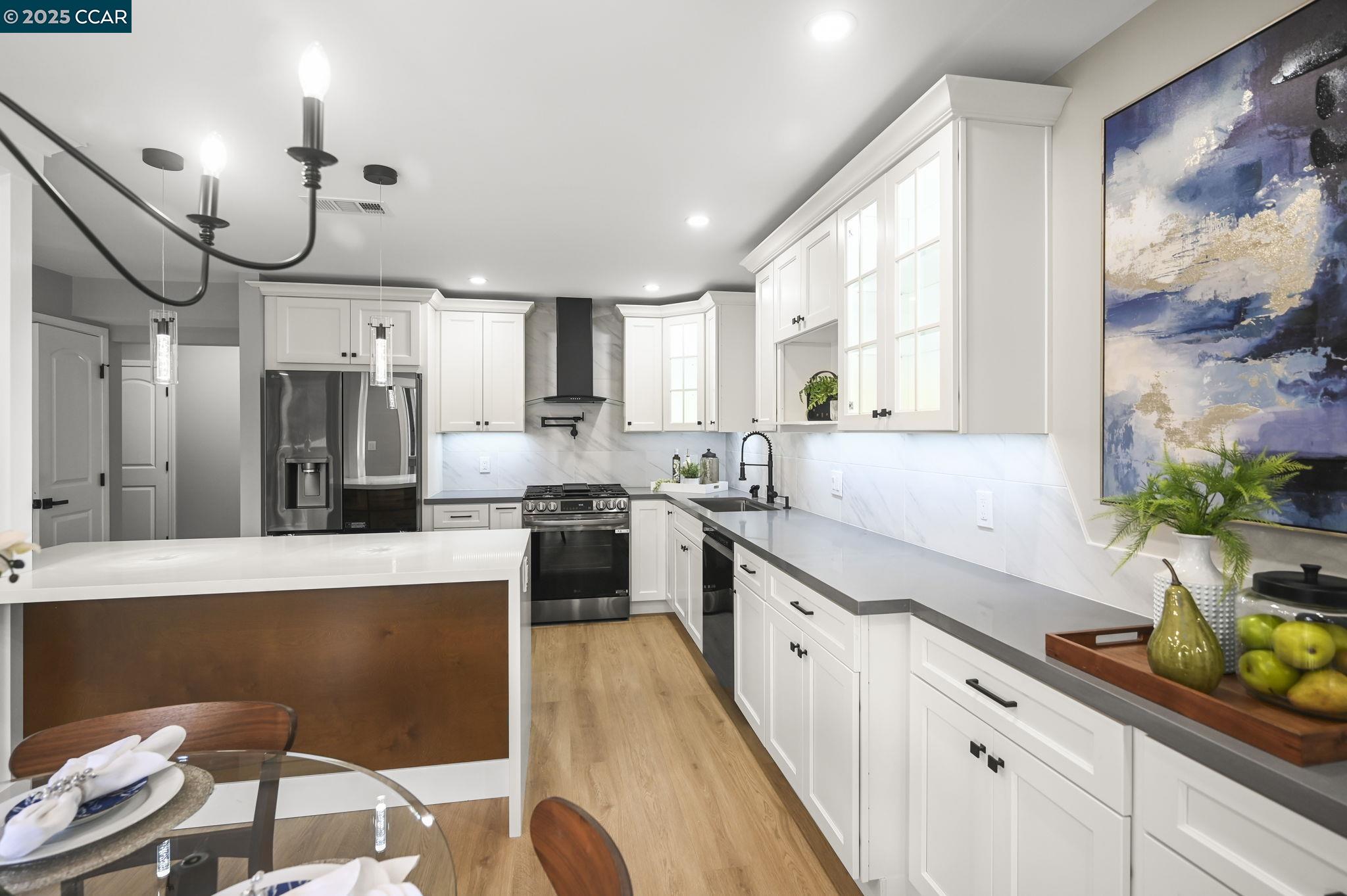 1131 Oakmont Drive # 6