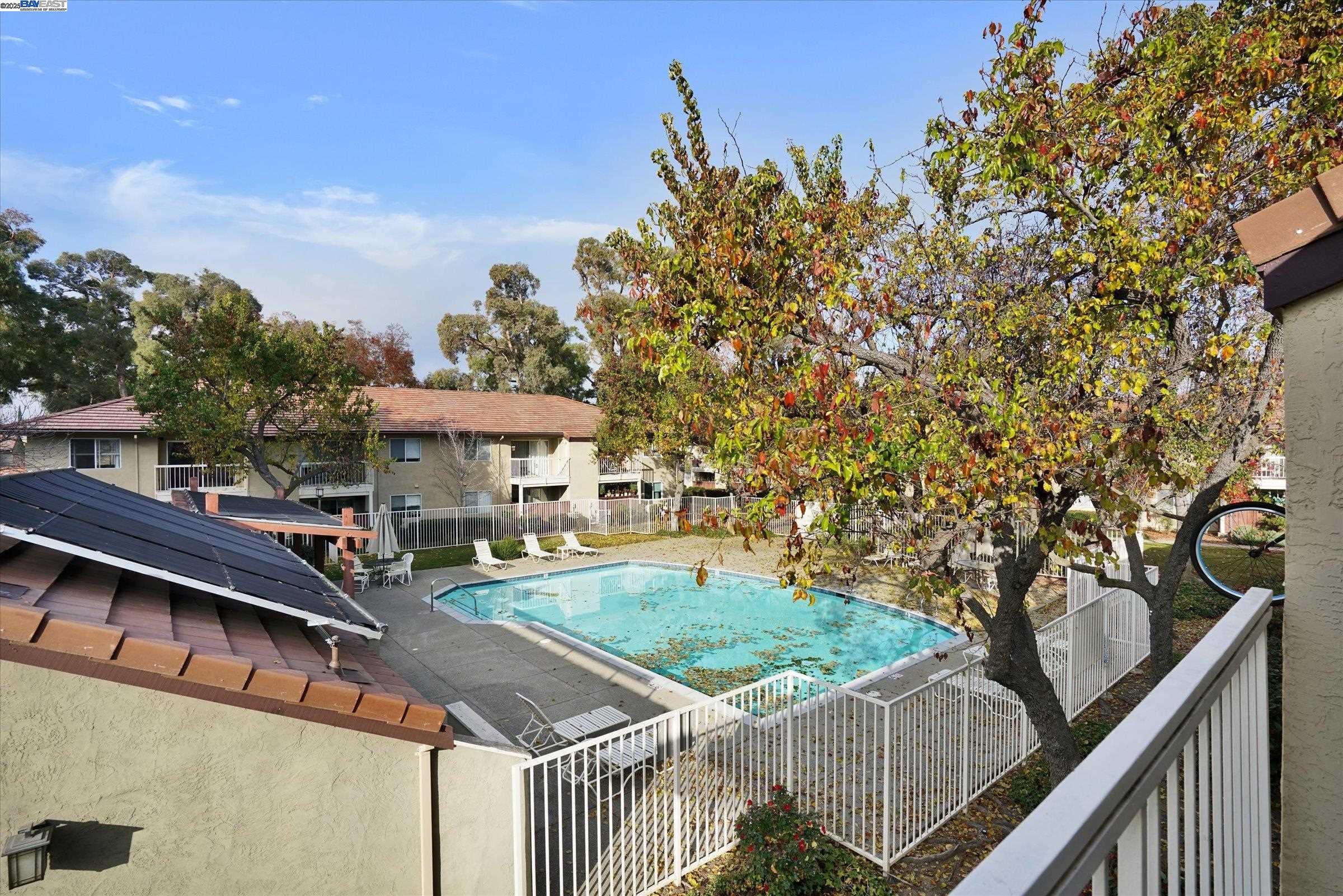 1446 Chateau Cmn # 208