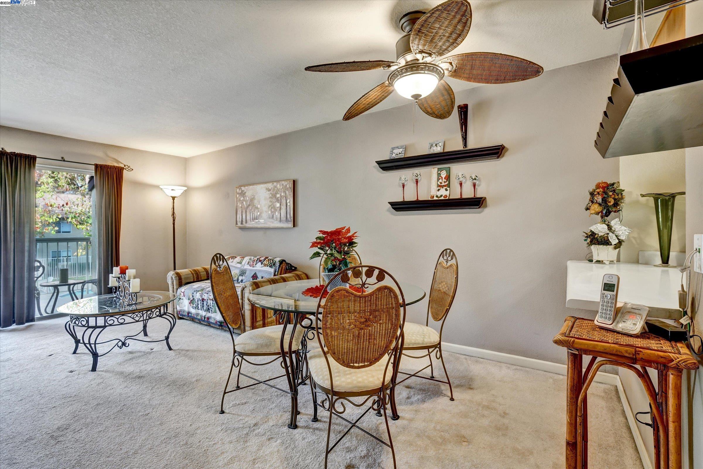 1446 Chateau Cmn # 208