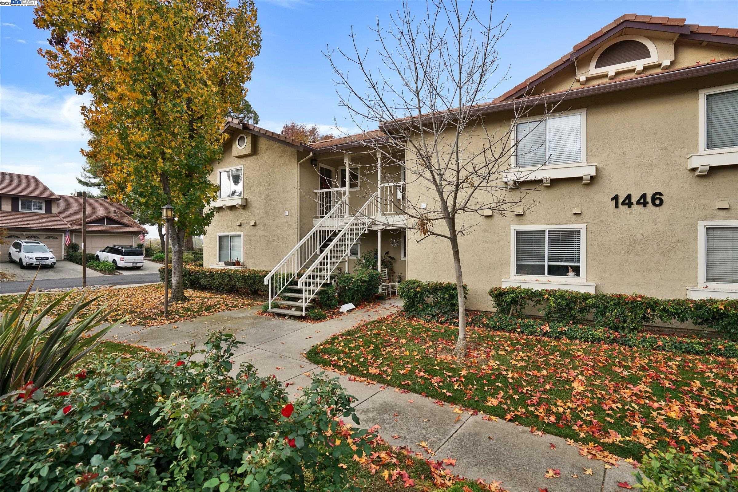 1446 Chateau Cmn # 208