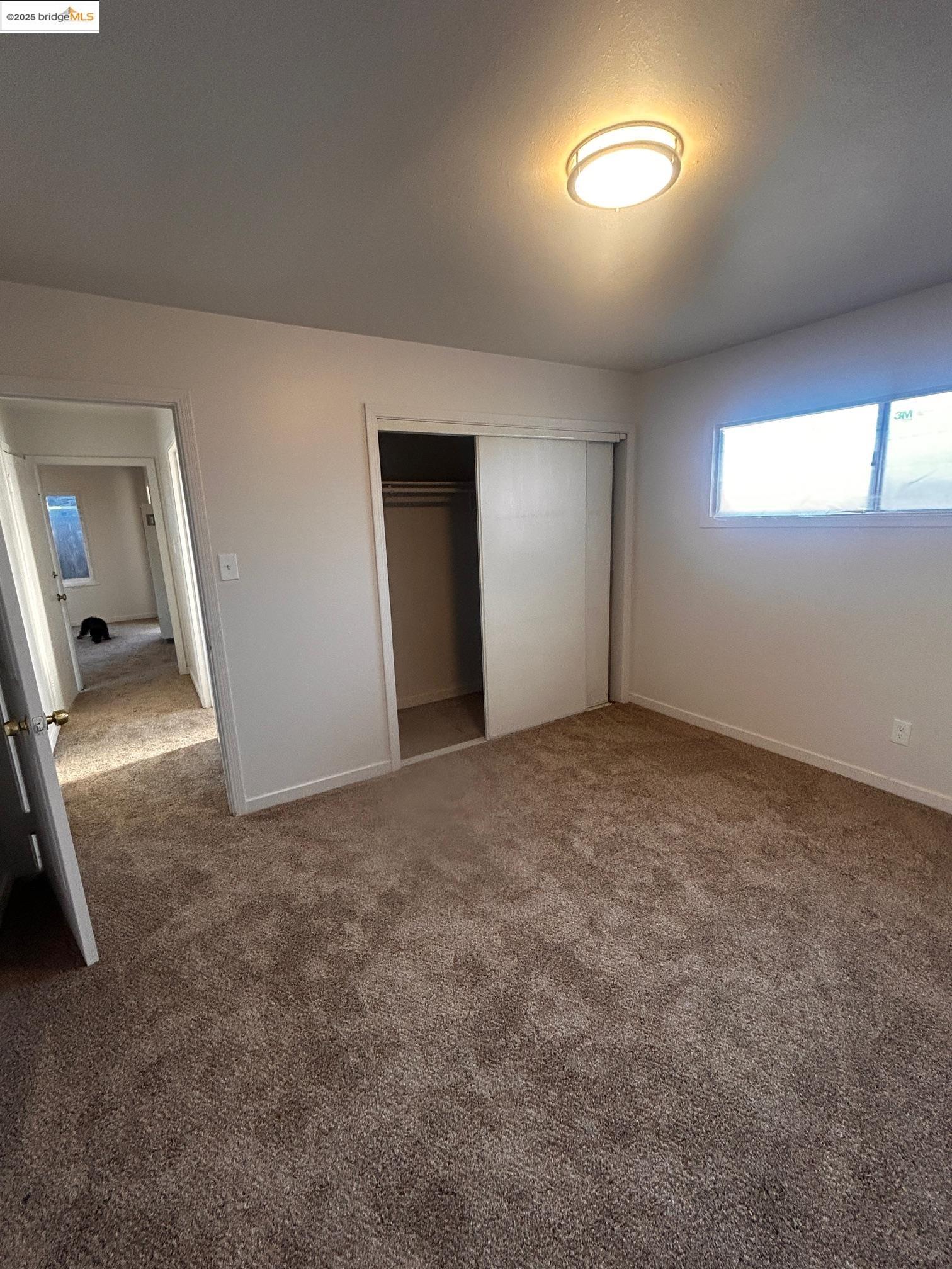 869 Lassen st