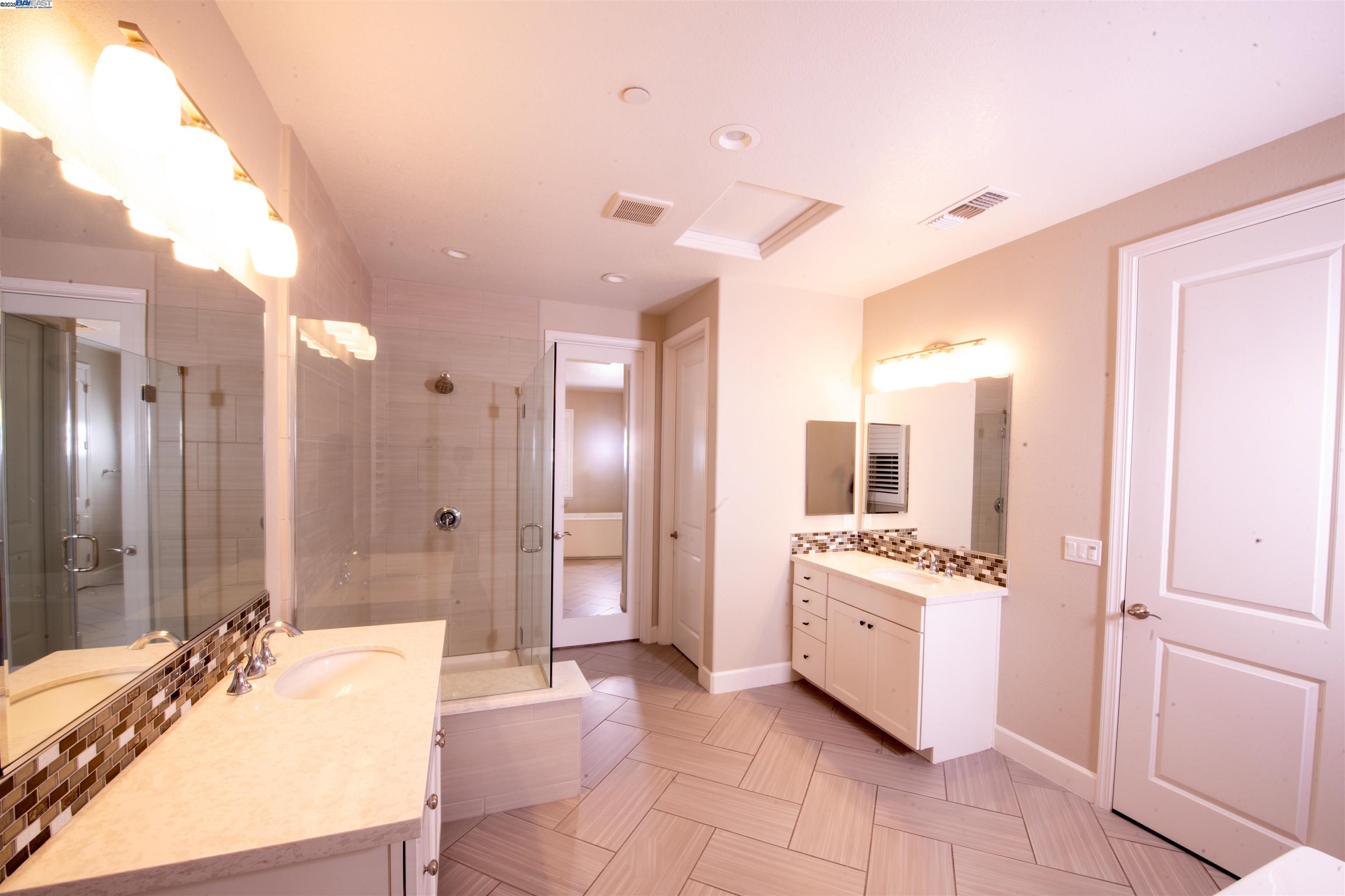 7212 MOUNT VEEDER ROAD