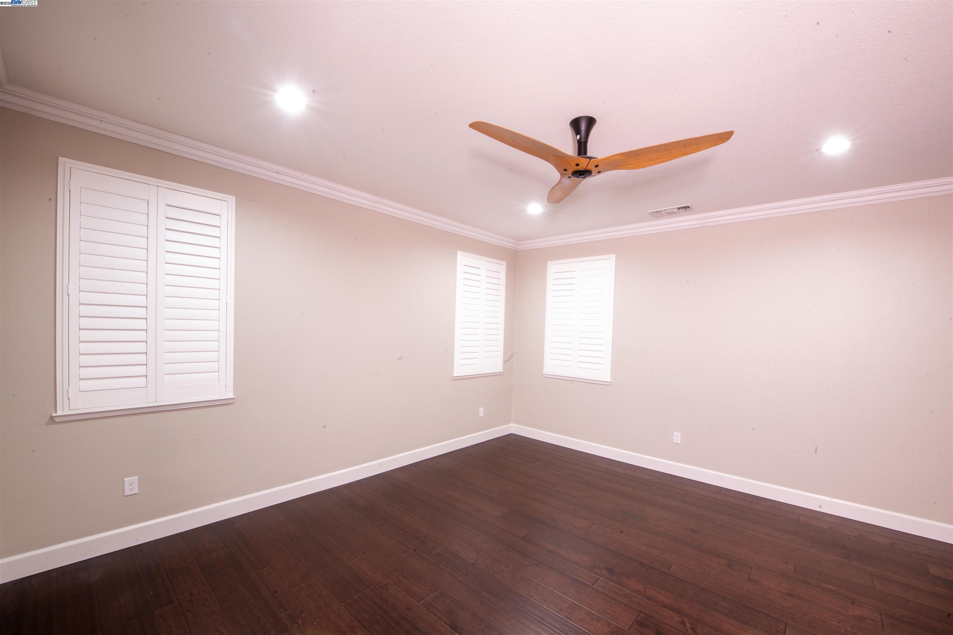 7212 MOUNT VEEDER ROAD