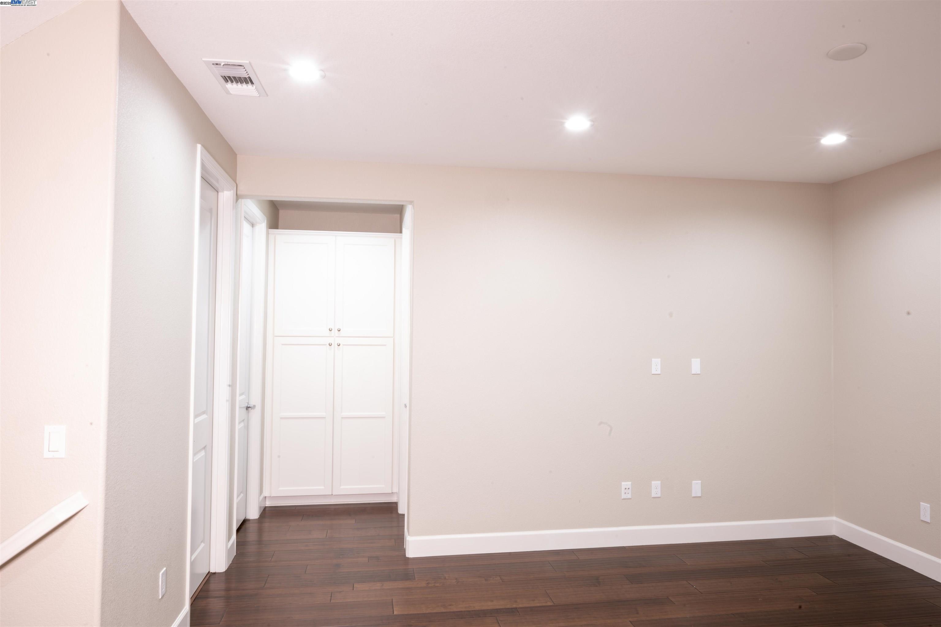 7212 MOUNT VEEDER ROAD