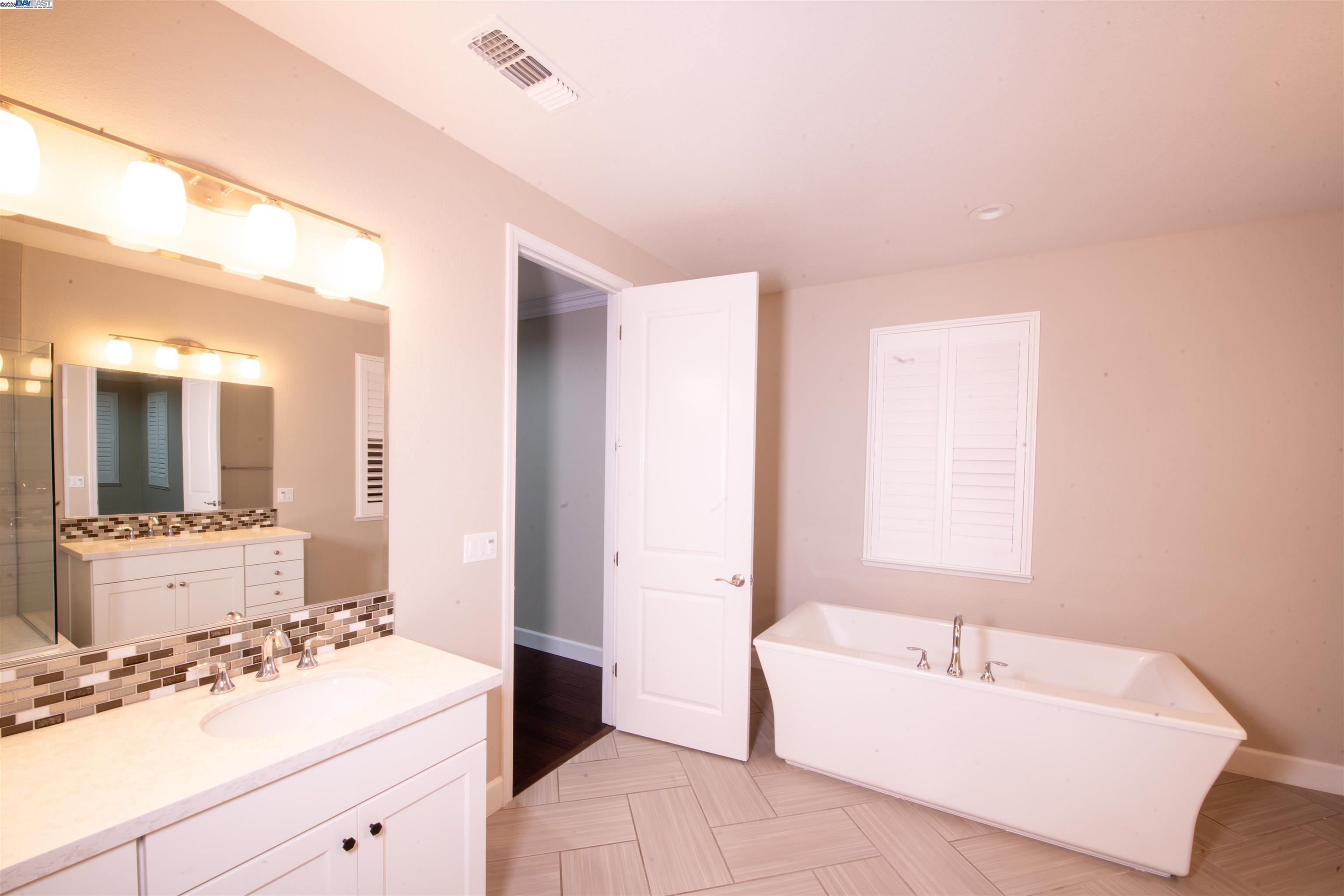 7212 MOUNT VEEDER ROAD