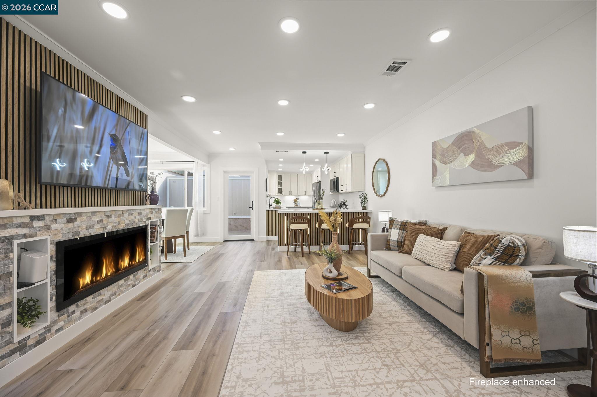 1129 Leisure Lane APT 4