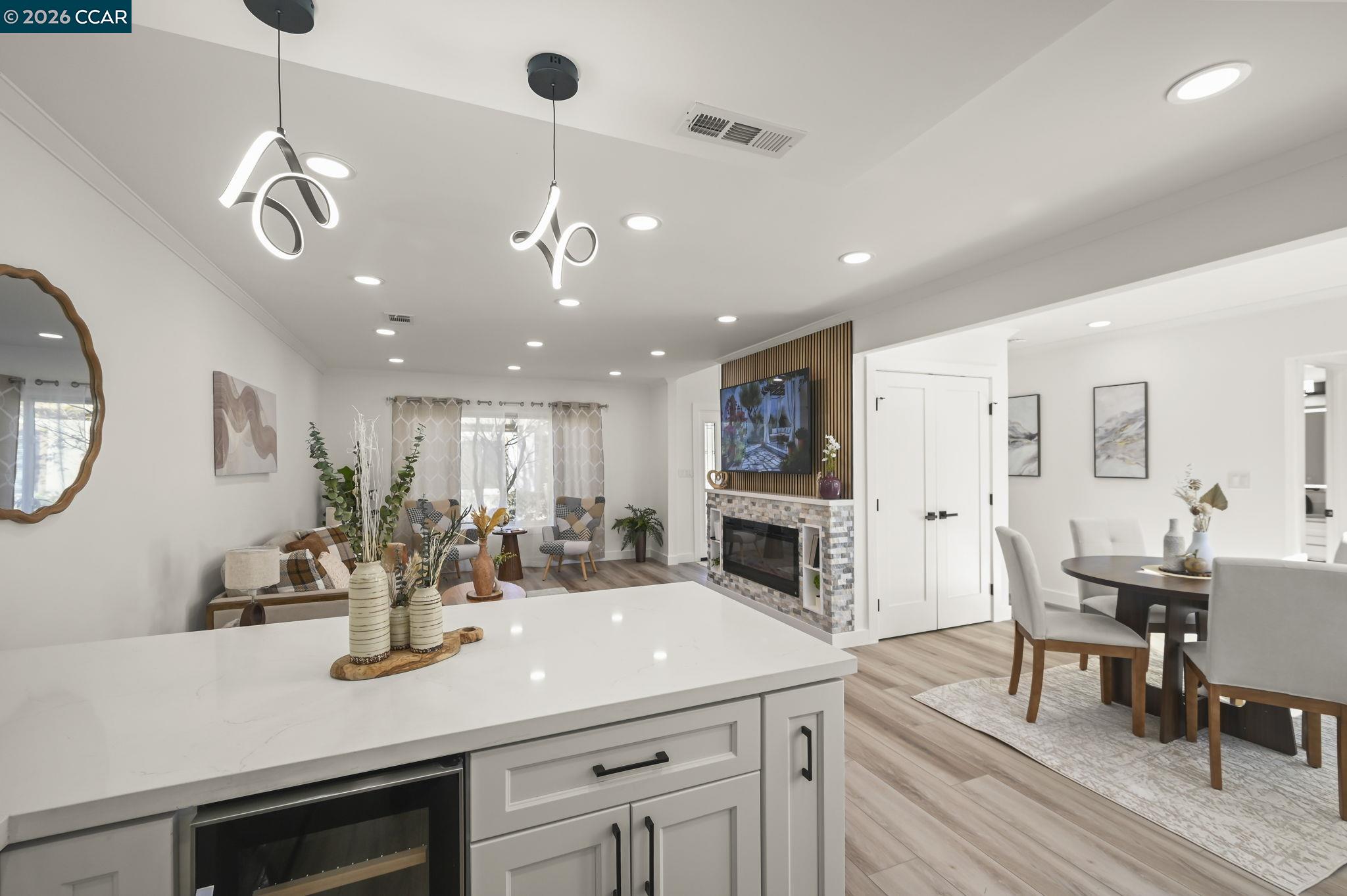 1129 Leisure Lane APT 4