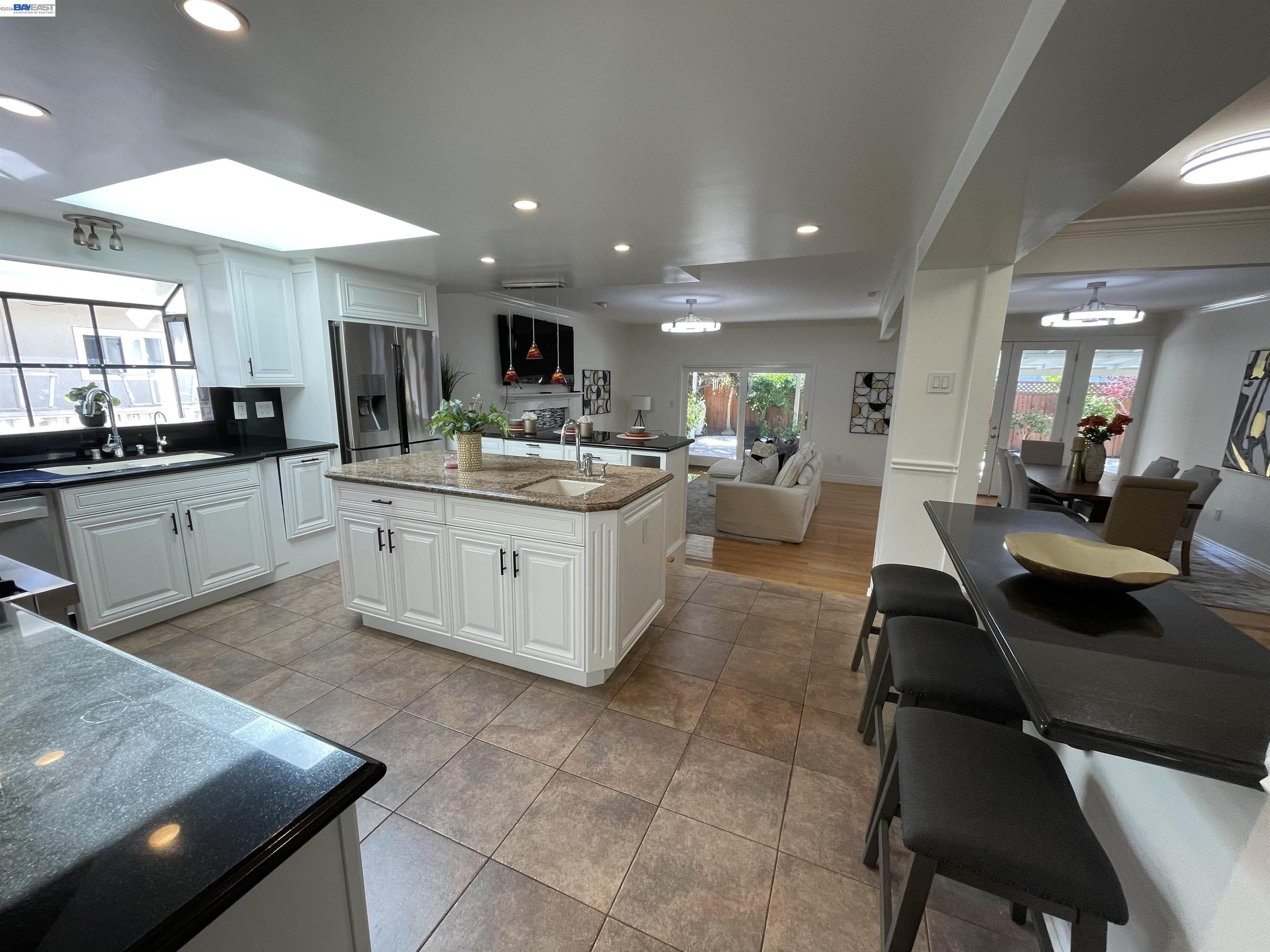 4347 San Juan Ave