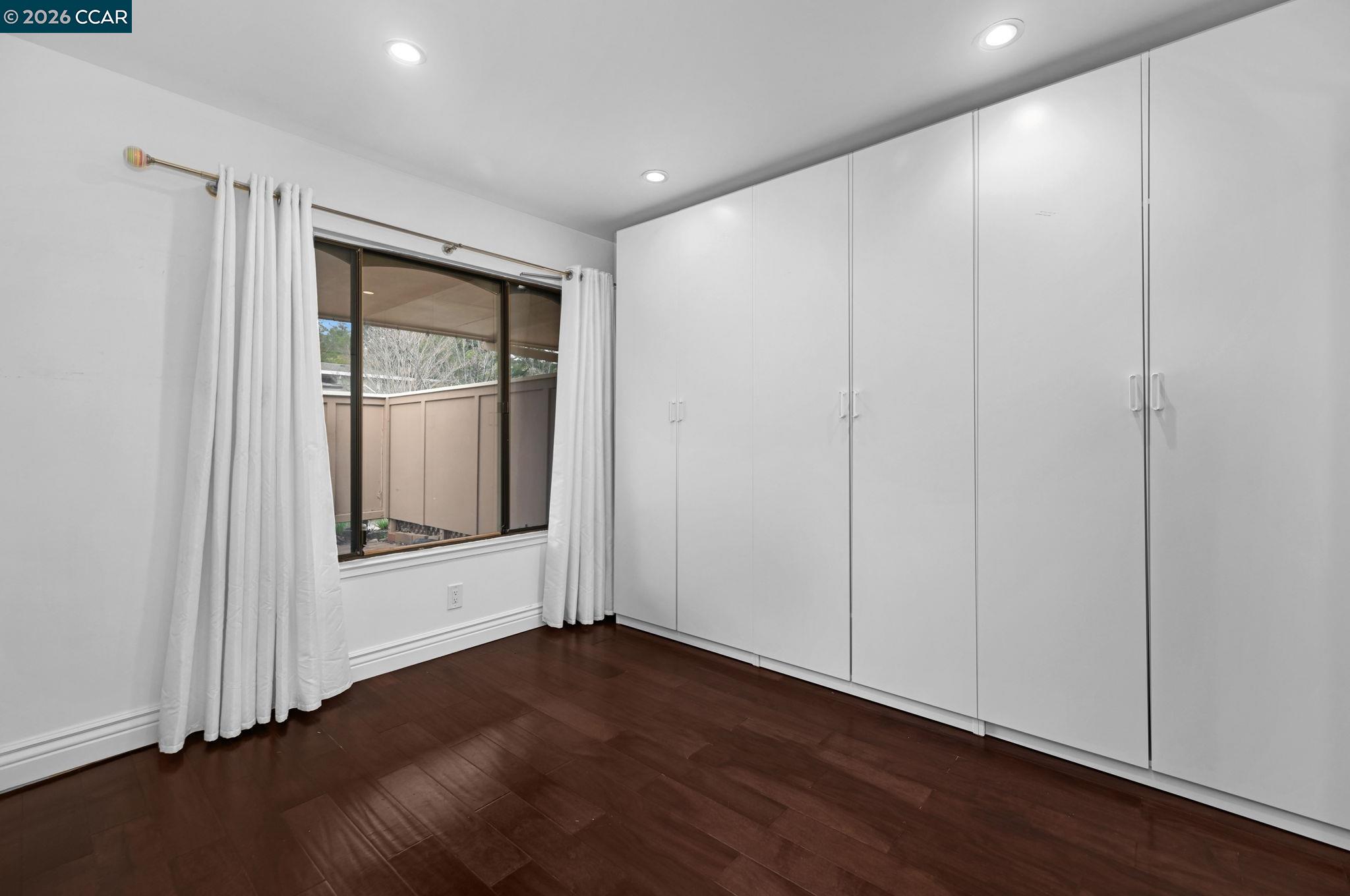 2308 Pine Knoll Dr # 2