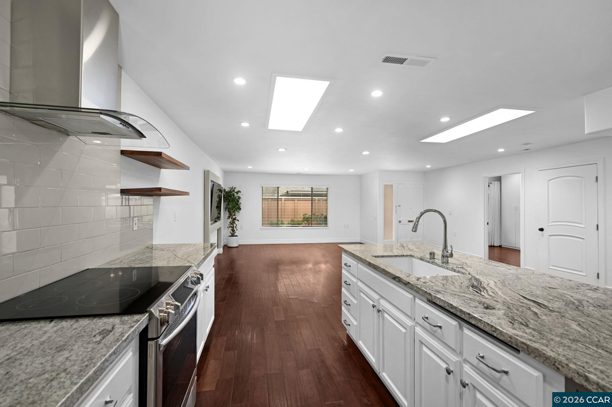 2308 Pine Knoll Dr # 2