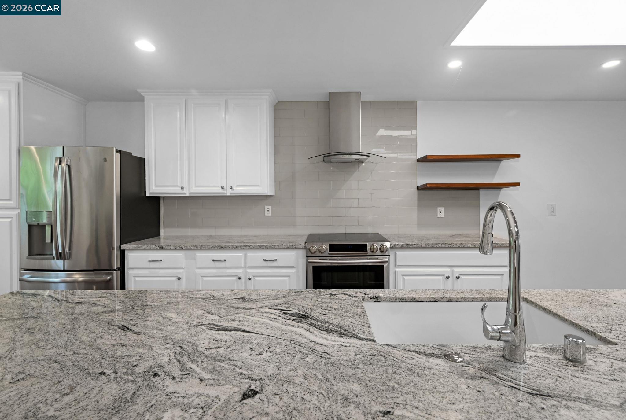 2308 Pine Knoll Dr # 2