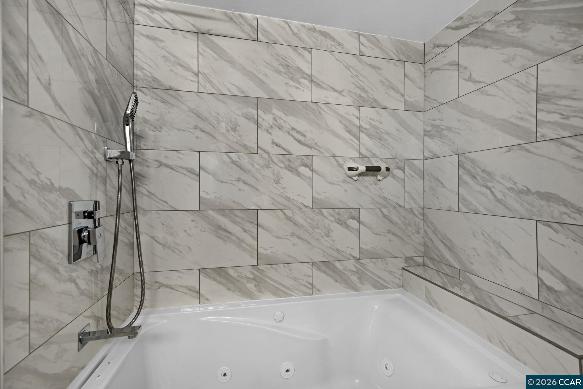 2308 Pine Knoll Dr # 2