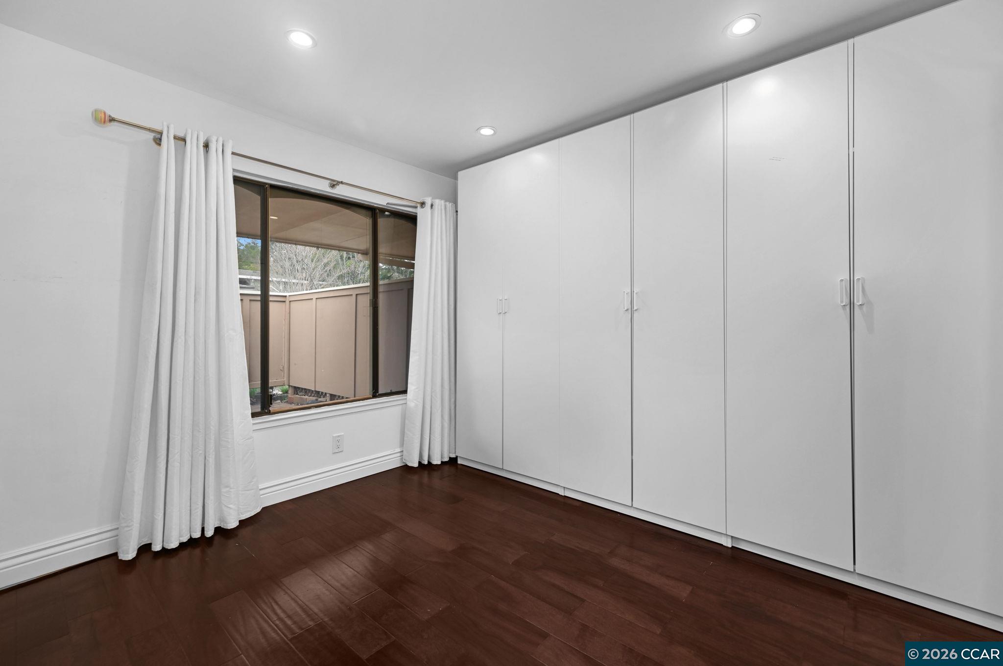 2308 Pine Knoll Dr # 2