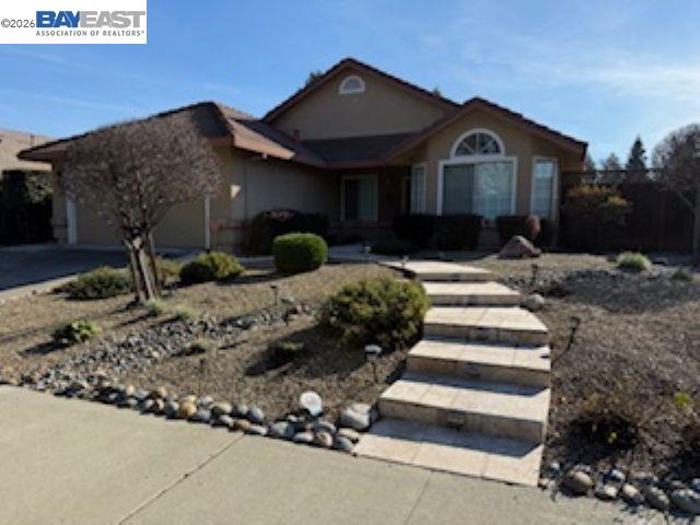 4723 Maureen Cir