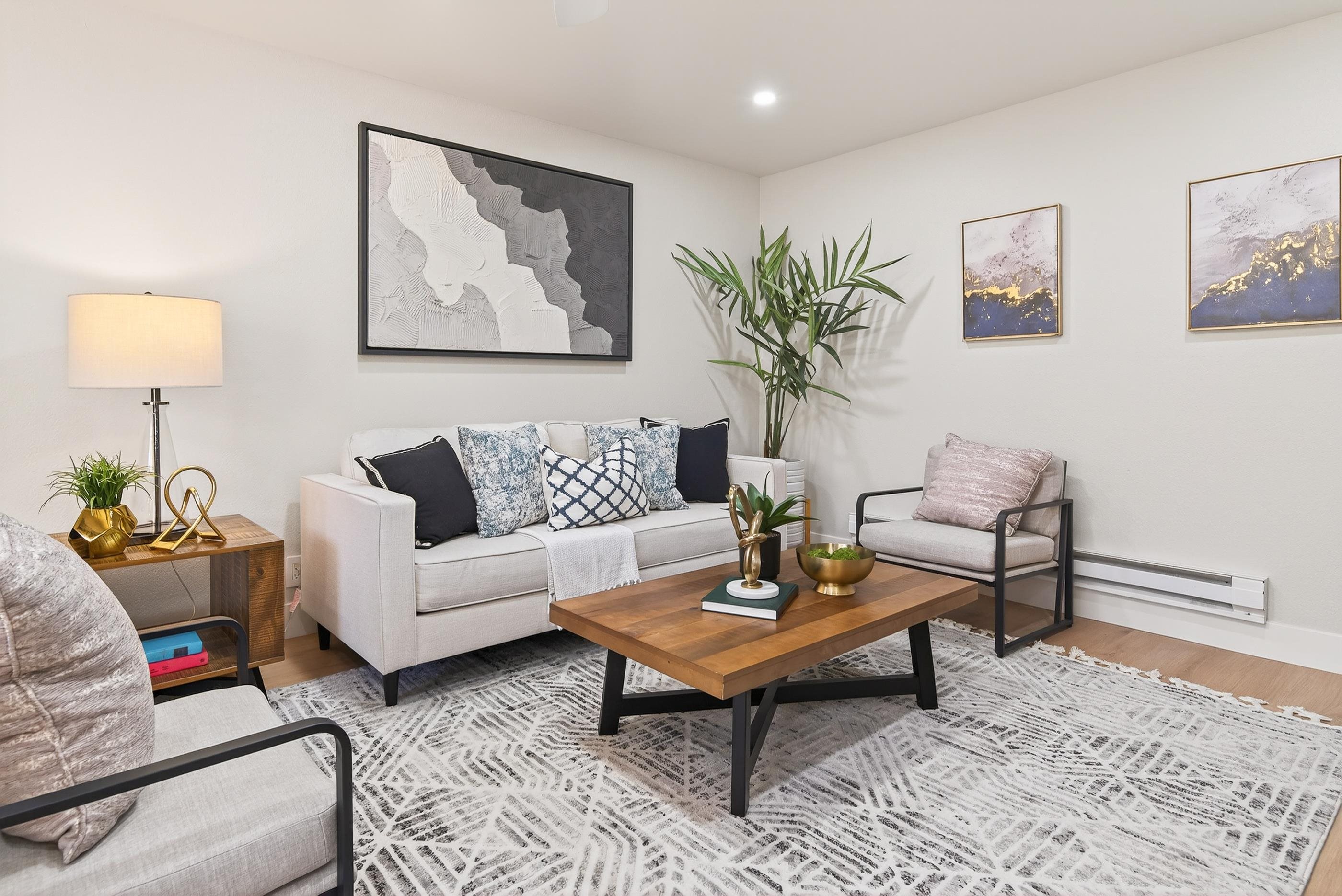 15059 Hesperian Blvd # 34