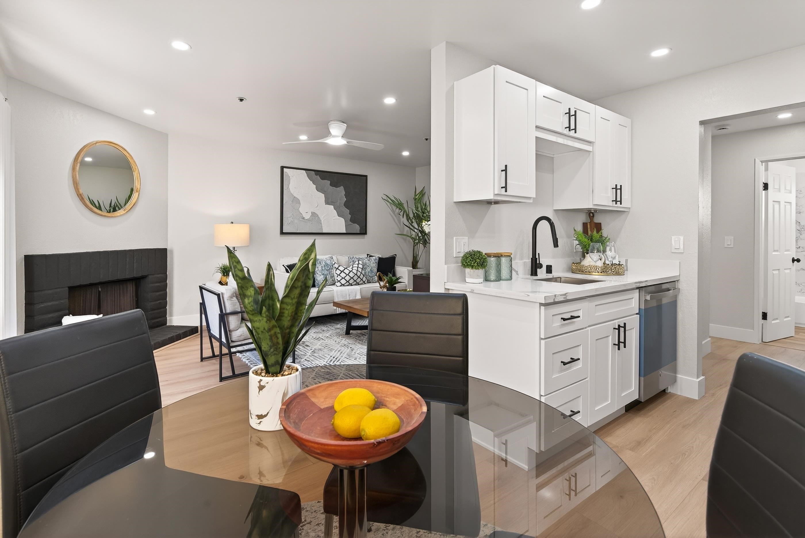 15059 Hesperian Blvd # 34