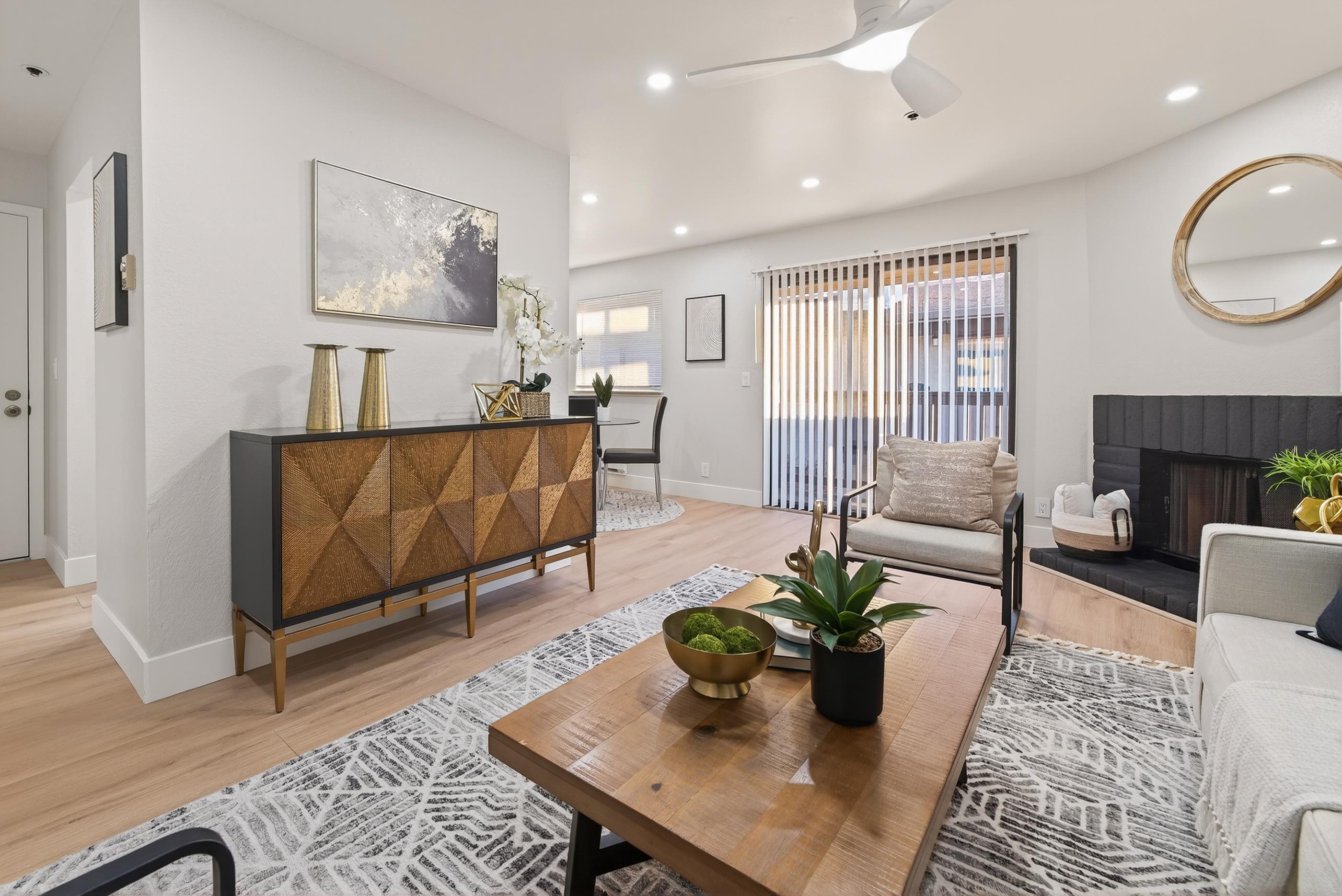 15059 Hesperian Blvd # 34