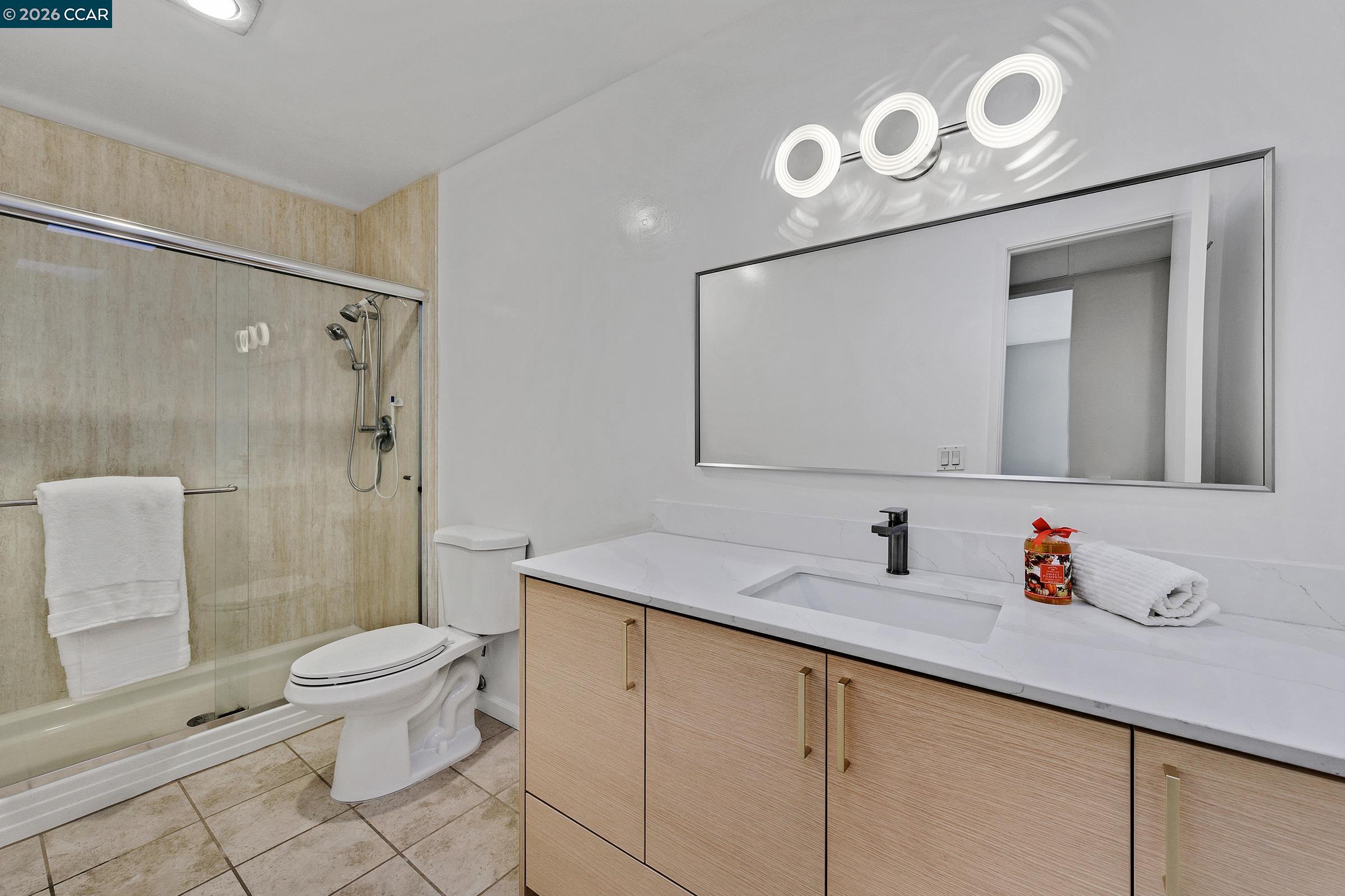 420 N Civic Dr # 403