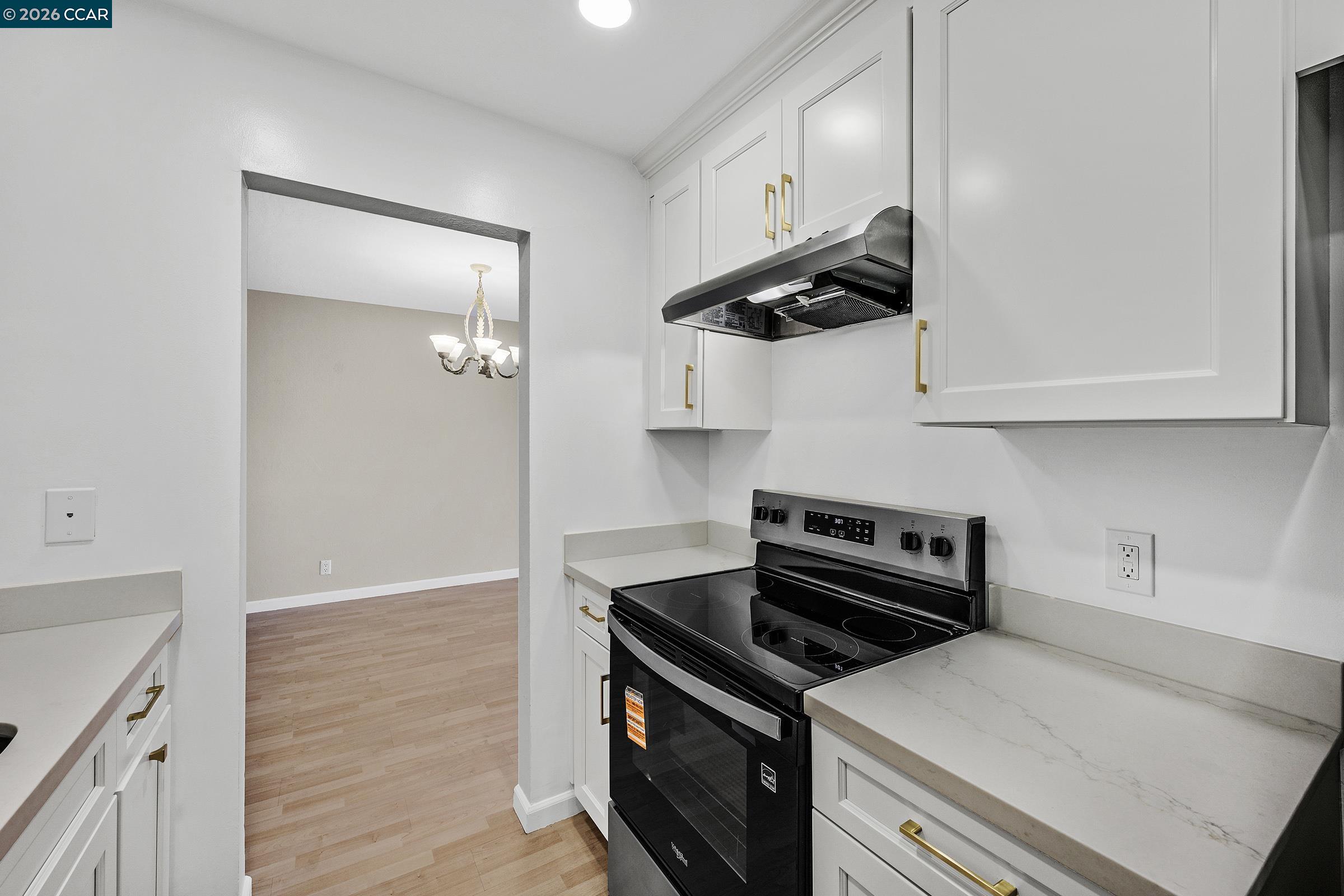 420 N Civic Dr # 403