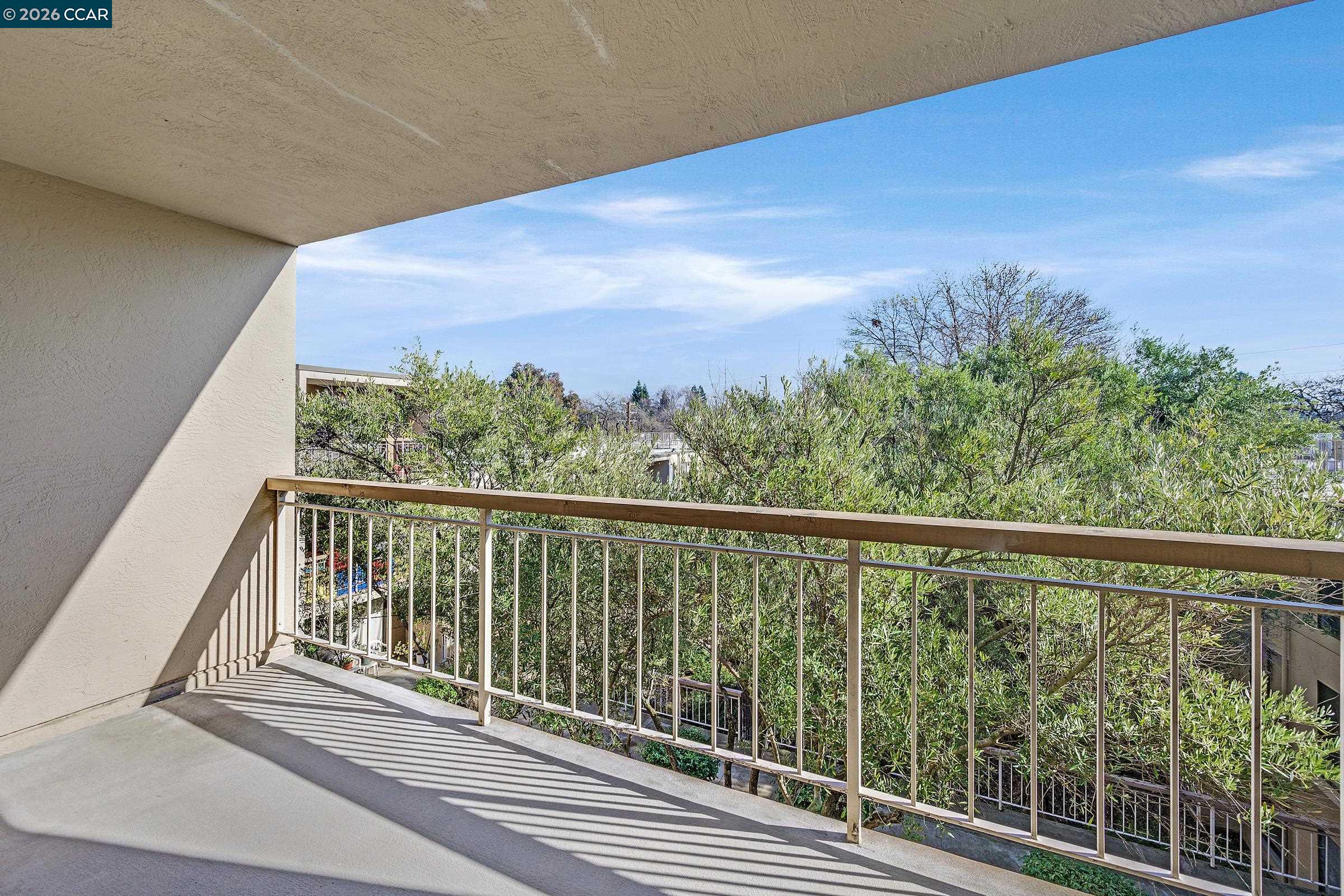 420 N Civic Dr # 403