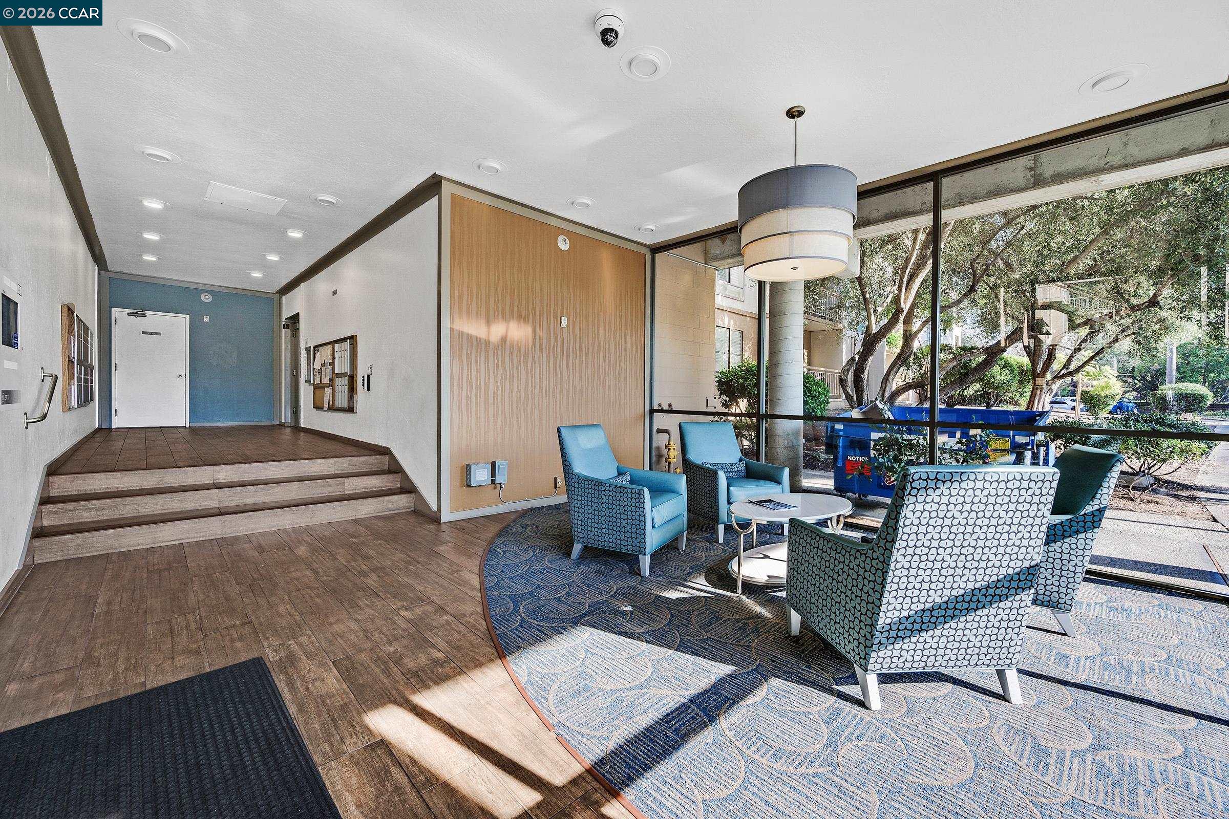 420 N Civic Dr # 403