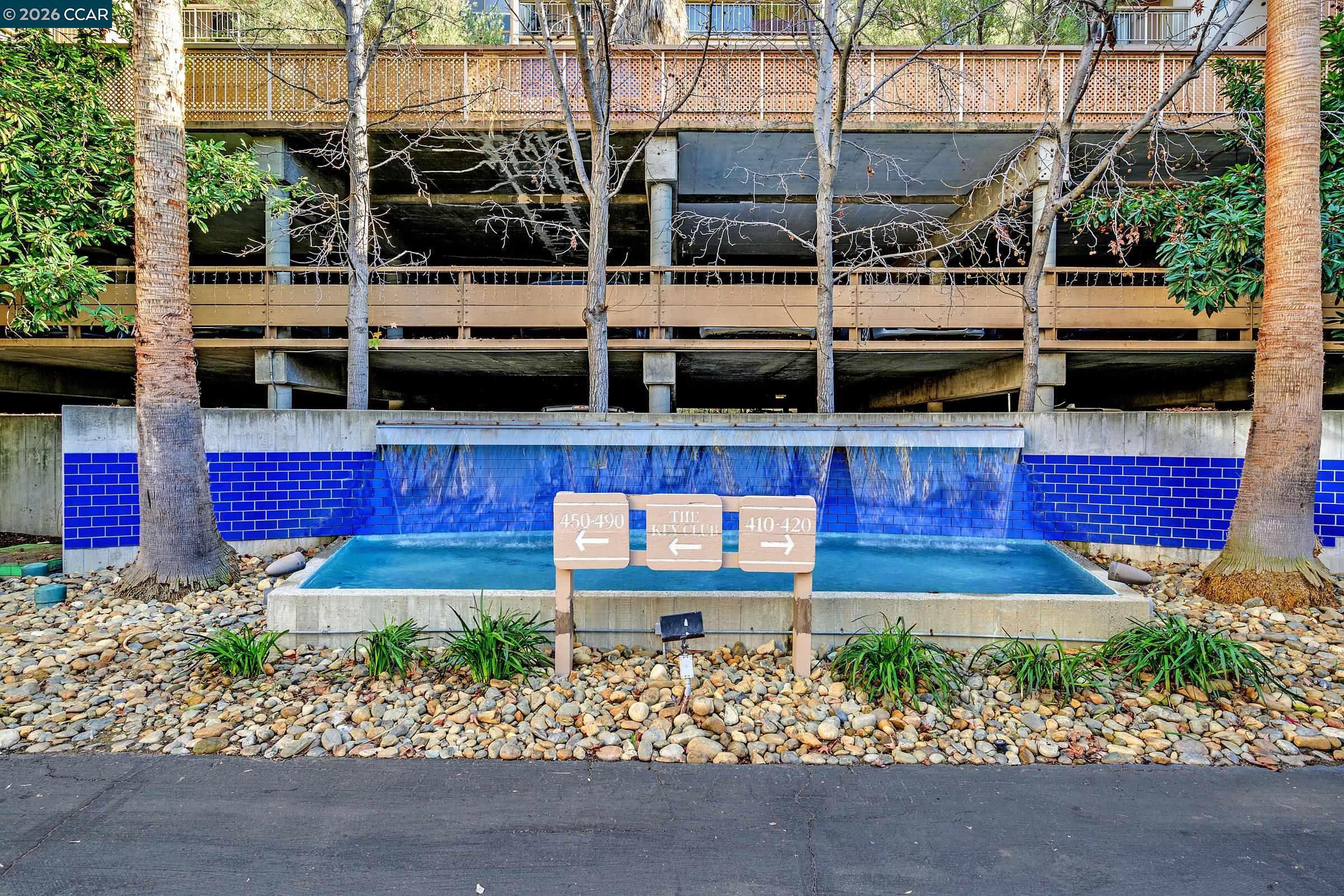 420 N Civic Dr # 403