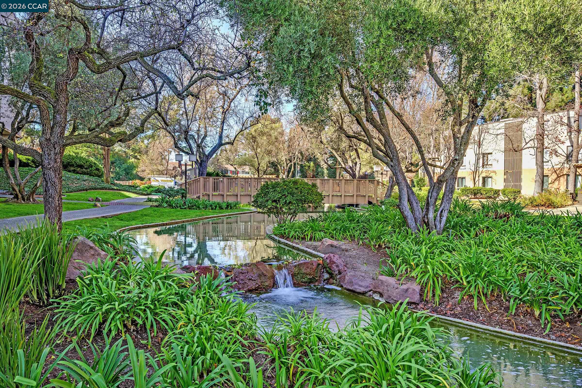 420 N Civic Dr # 403