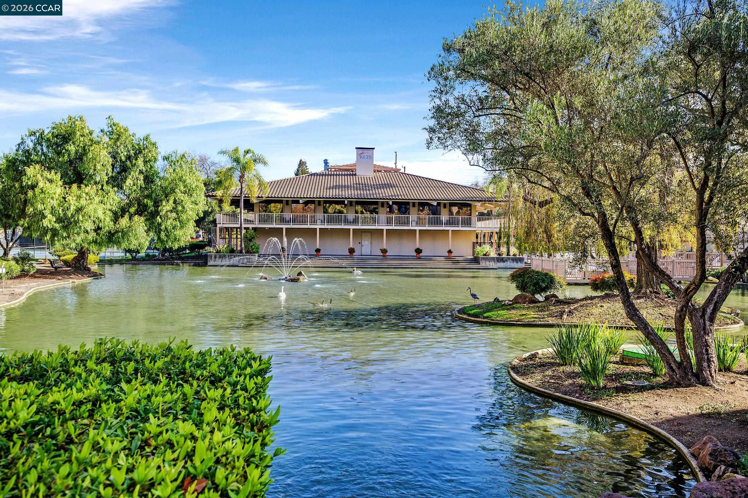 420 N Civic Dr # 403