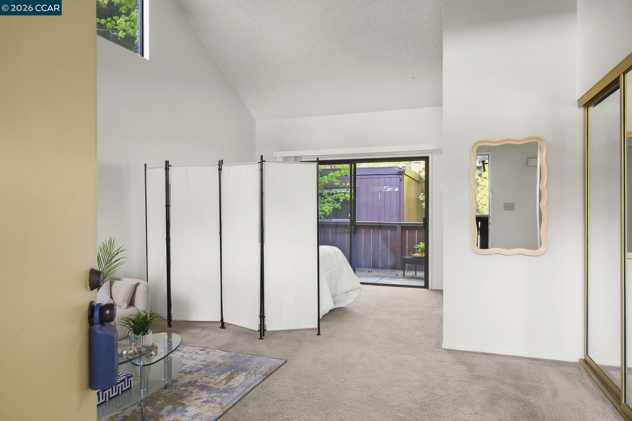 833 Camelback Pl
