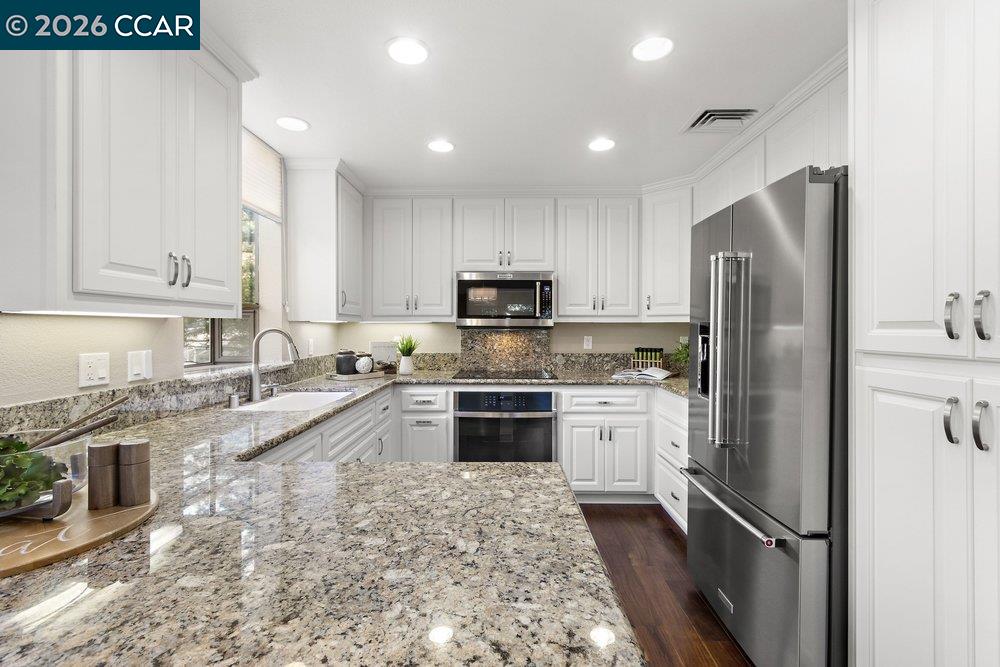 5910 Horsemans Canyon Dr # 5A