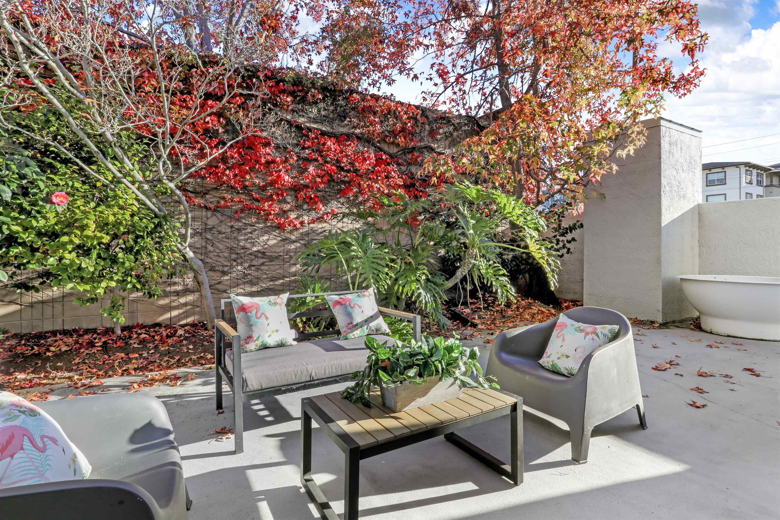 320 Peninsula Ave # 107