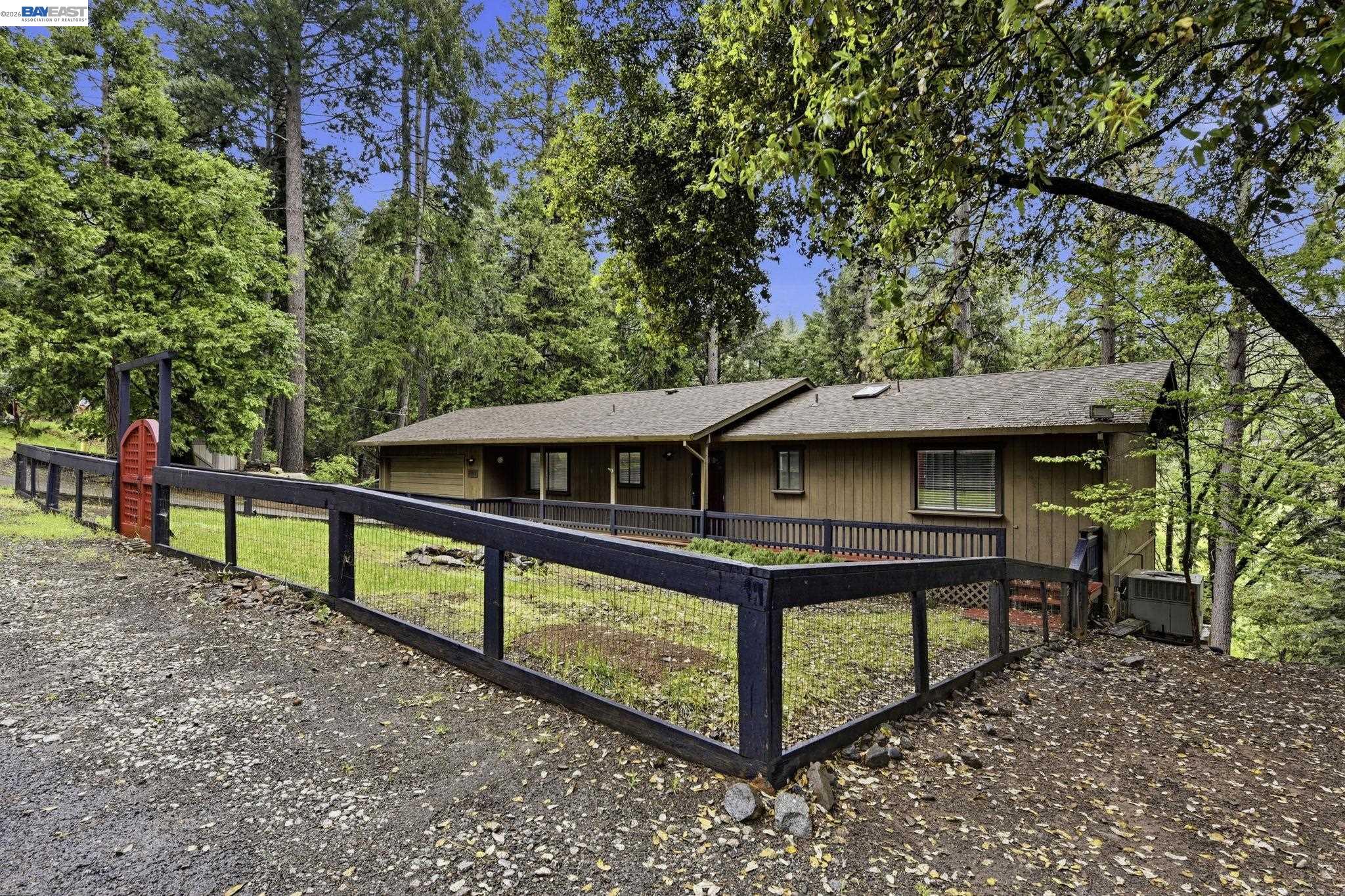 27701 Evelyn Ct