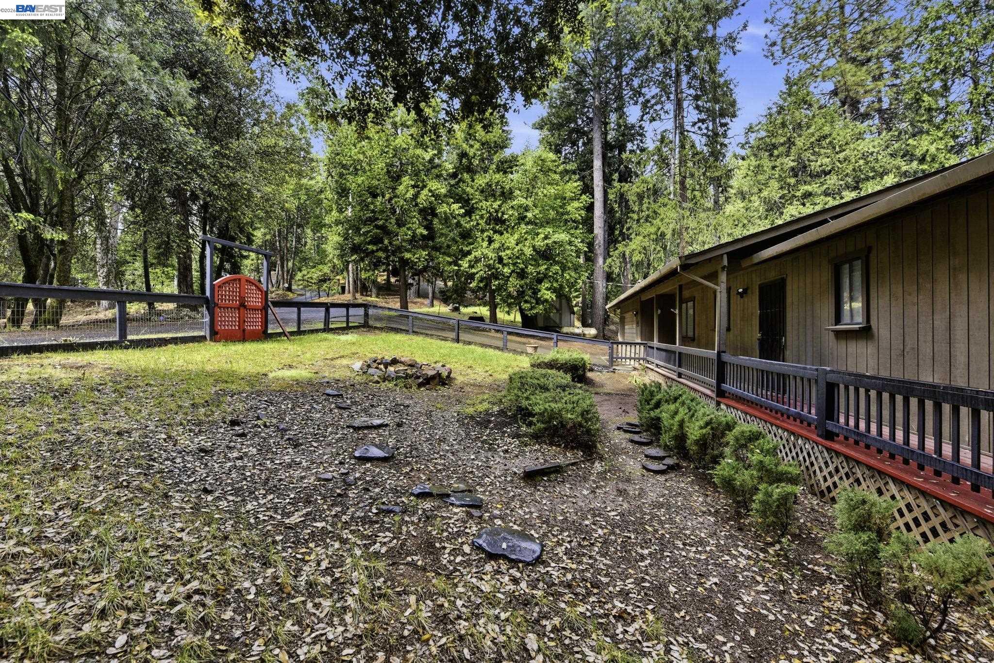 27701 Evelyn Ct