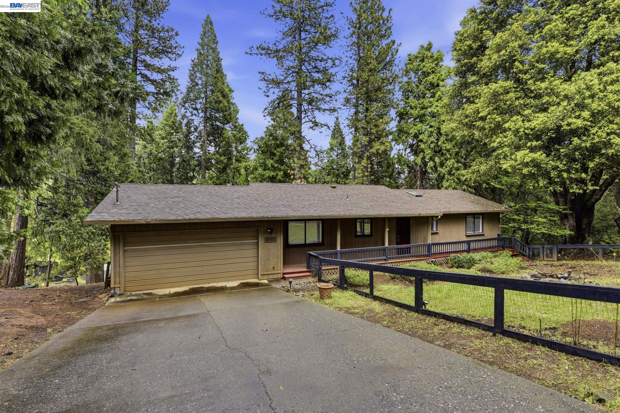 27701 Evelyn Ct