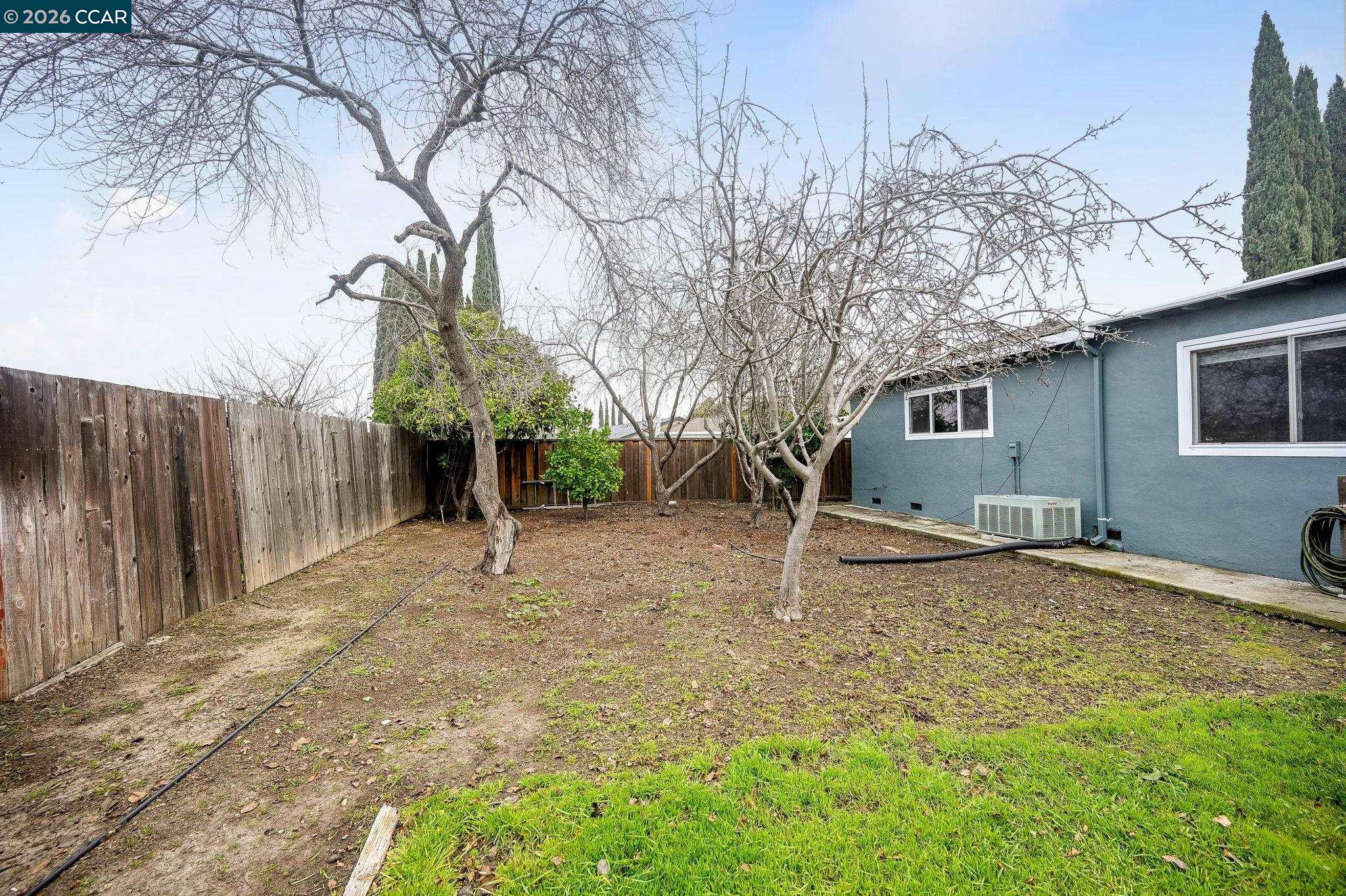 1593 Norine Dr