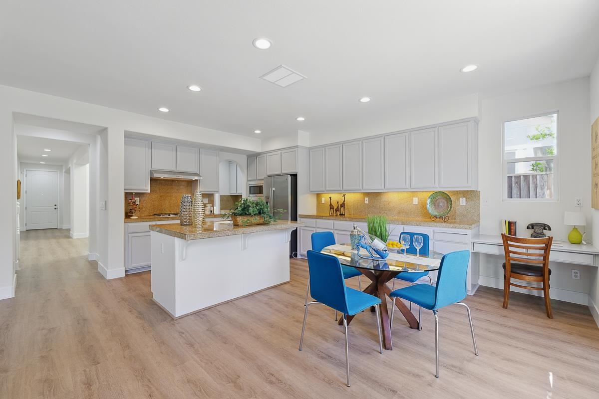 2342 Winchester Loop