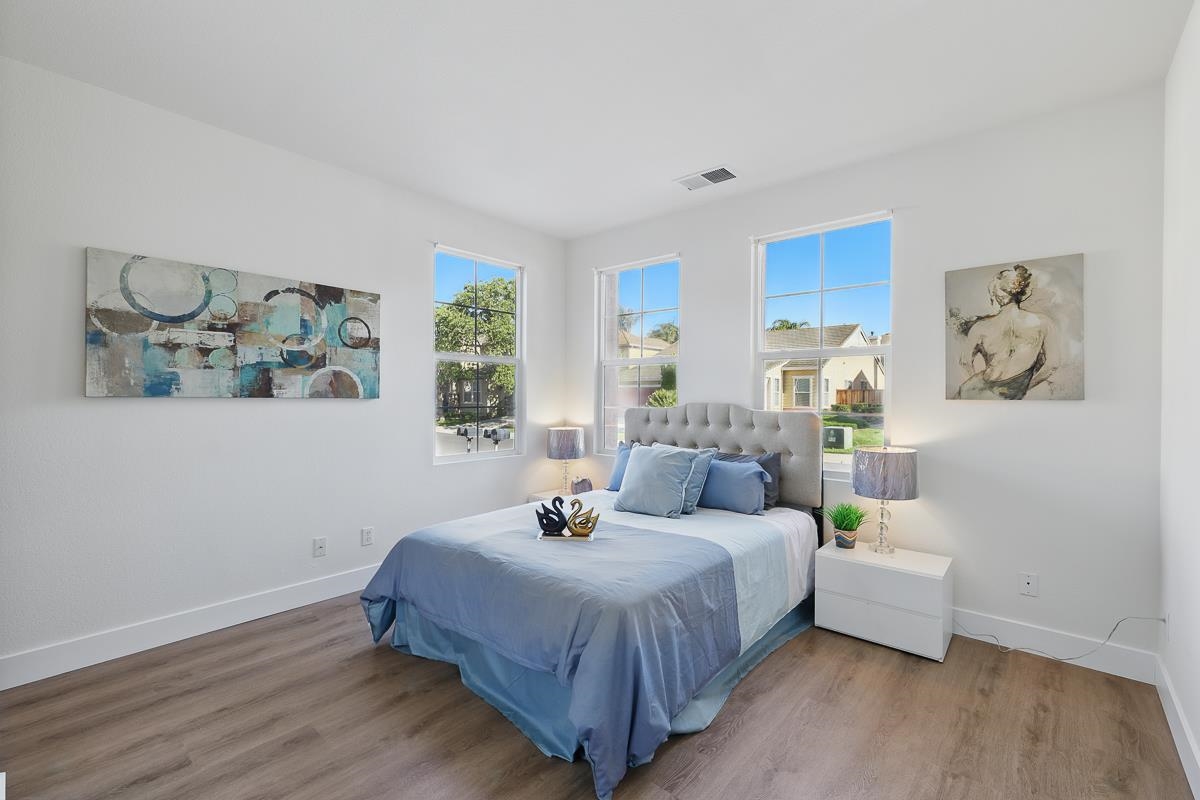 2342 Winchester Loop