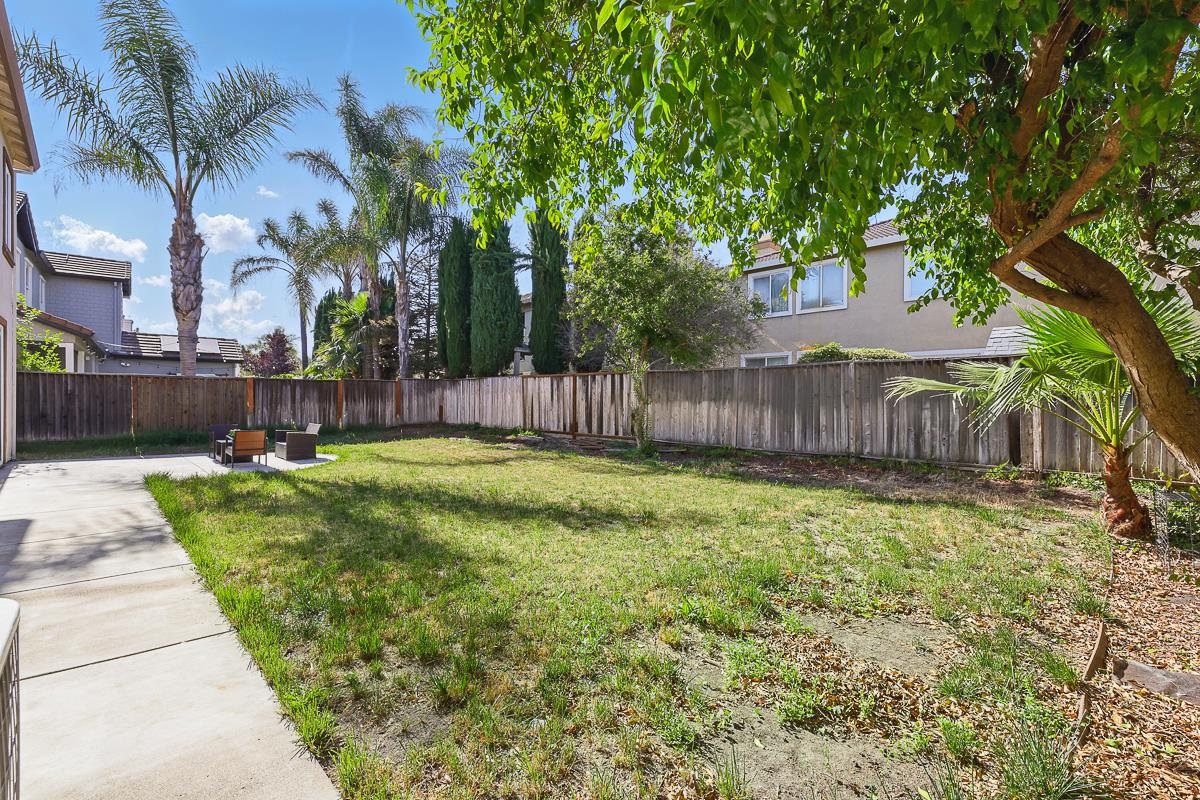 2342 Winchester Loop