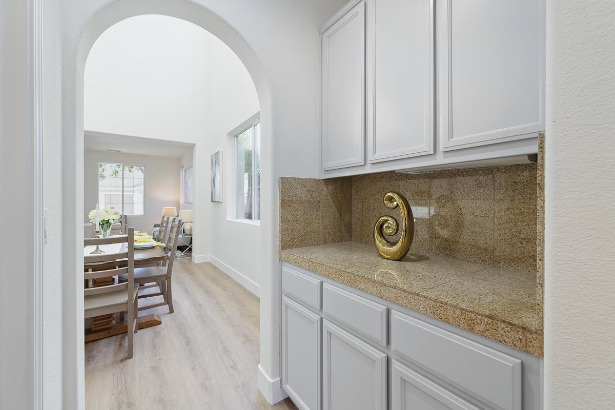 2342 Winchester Loop