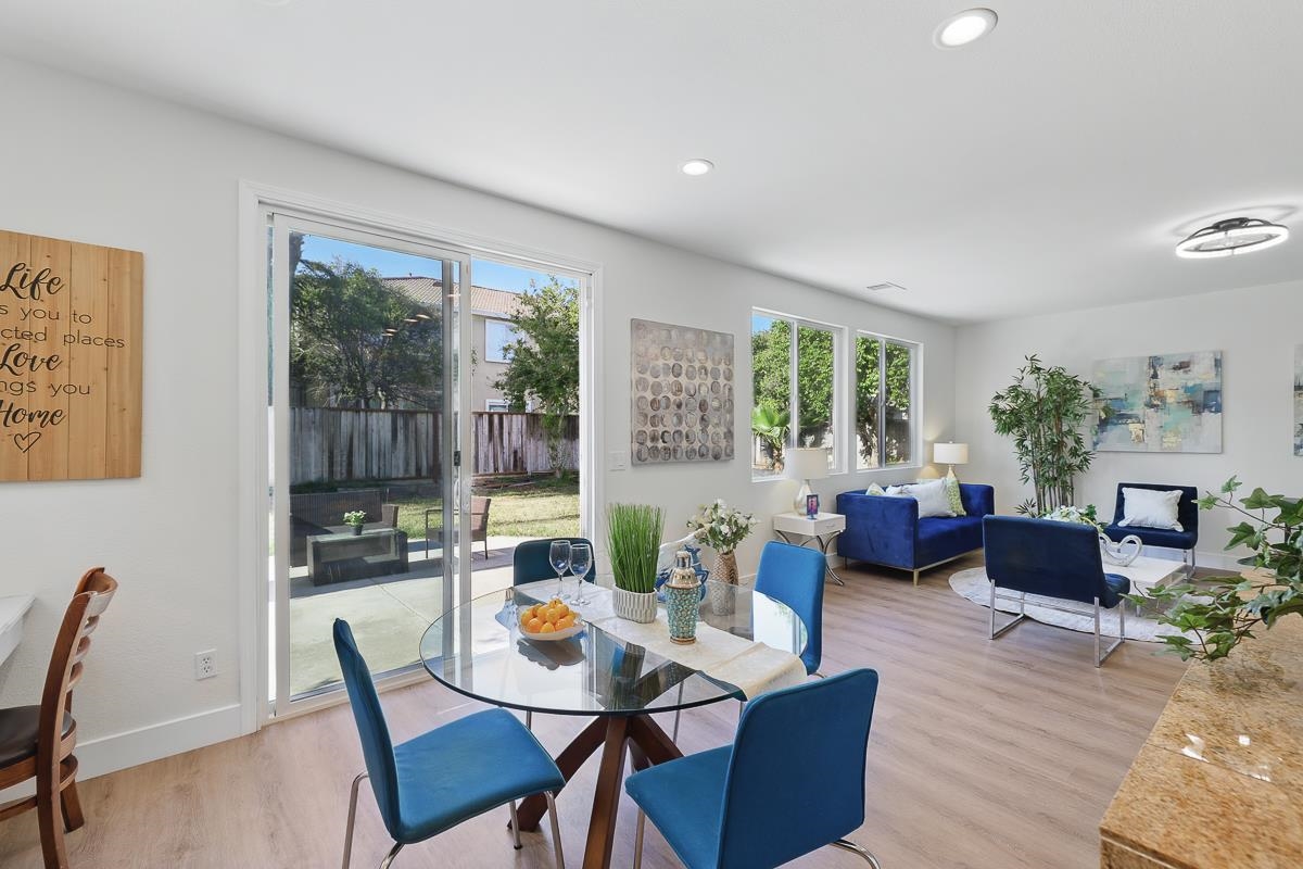 2342 Winchester Loop